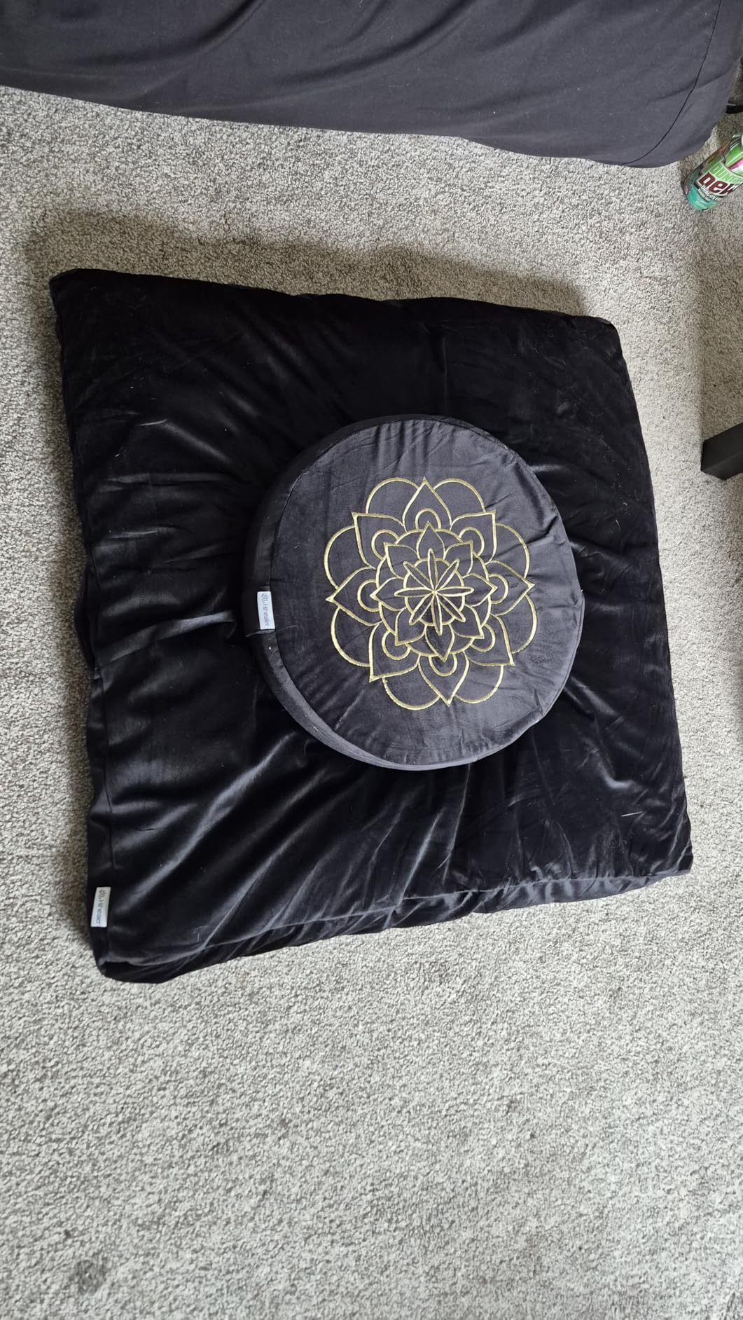 Hihealer Meditation Cushion, Traditional Tibetan Meditation Pillow Velvet Cover - Large Floor Cushion Seating for Adults - Yoga Buckwheat Bolster customer photo 2