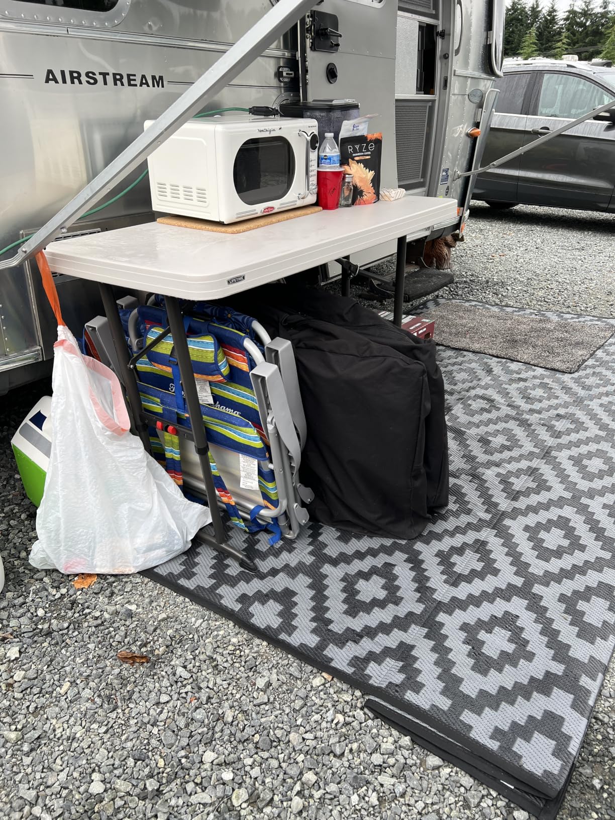 Waterproof Outdoor Rug 5x8 ft, Plastic Reversible Rug, Modern Area Rug, Large Floor Mat for Outdoors, RV, Patio, Backyard, Deck, Picnic, Beach, Camping, Black Grey Lattice customer photo 1