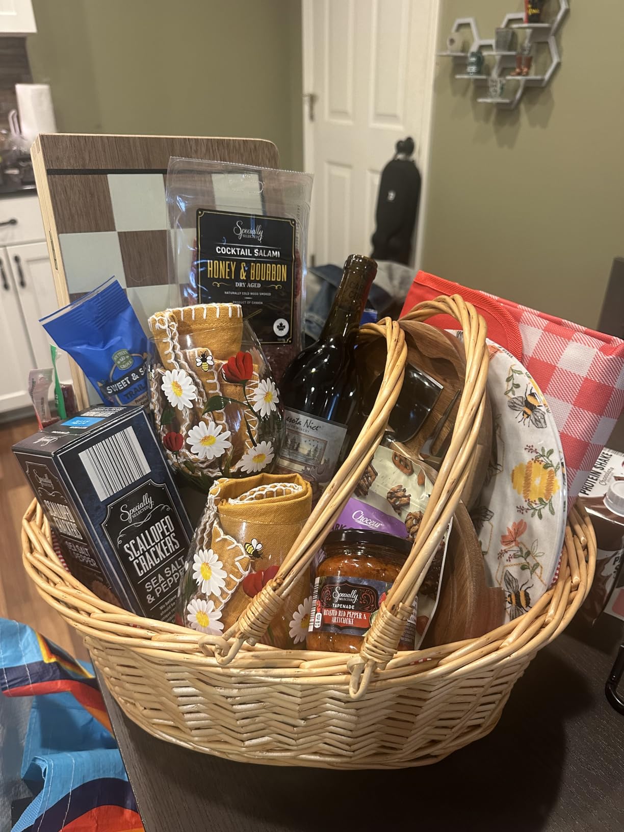 Large Wicker Basket with Handle, Empty Willow Basket, 16 Inch, Grey - Wicker Gift Baskets with Liner customer photo 2