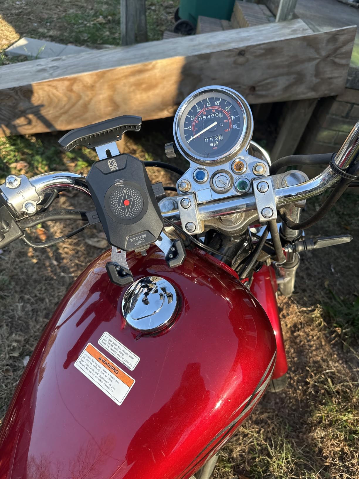 BRCOVAN Motorcycle Phone Mount Holder with Wireless and USB-C Charger | Qi 15W and PD 20W, 1s Locking Design Cellphone Clip with Aluminum Alloy Handlebar Mounting Base for 4-7 inch Smartphones customer photo 1