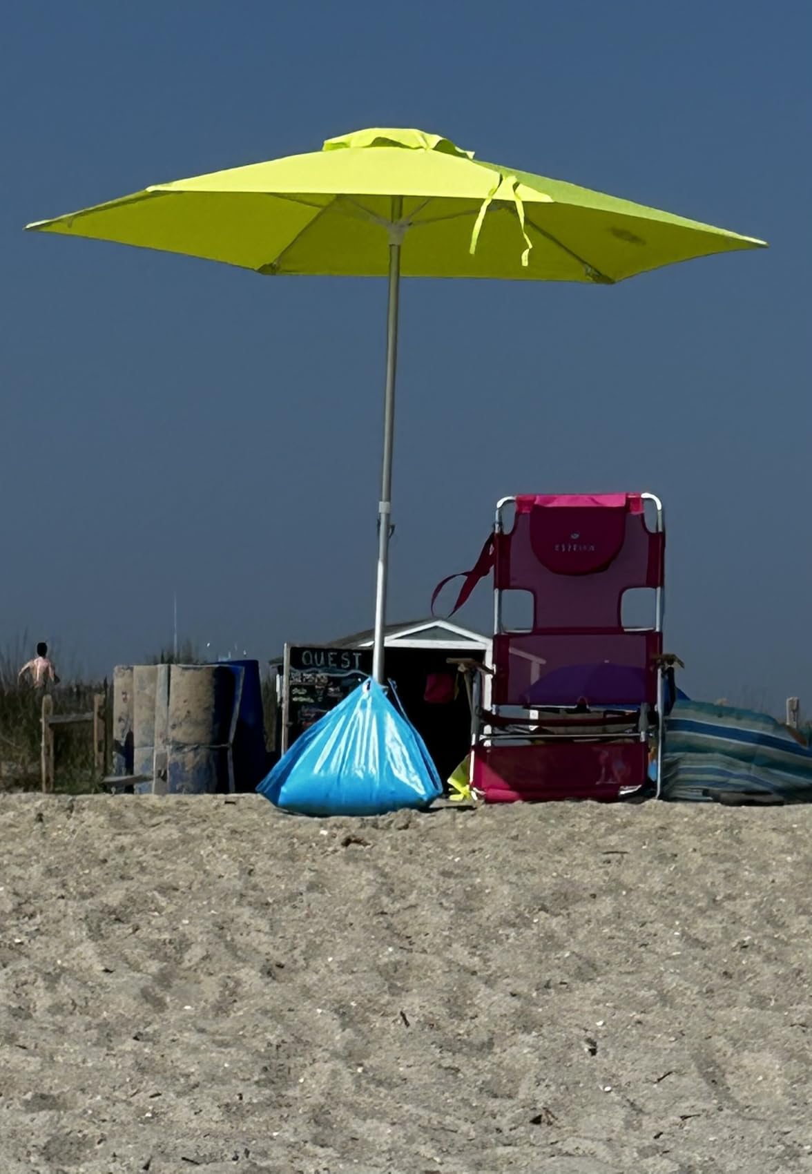 ALL-IN-ONE BEACH UMBRELLA SYSTEM. Includes ULTRA Base (compliant with the ASTM F3681-24 Beach Umbrella Safety Standard). (Sun-kissed Yellow) customer photo 1