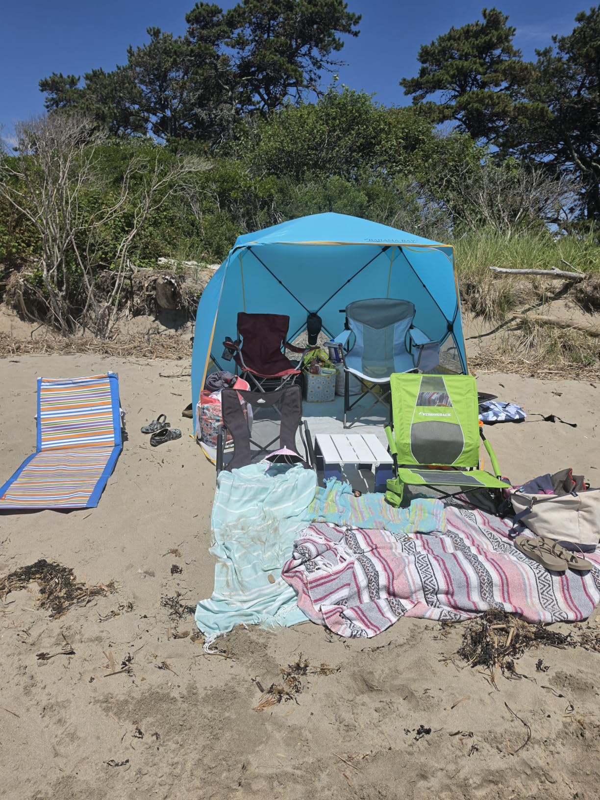 Pop Up Beach Tent, Portable Shade Sun Shelter UPF50+ UV Protection for 4 Person Extendable Floor for Fishing Hiking Camping, Waterproof Windproof (Blue) customer photo 1