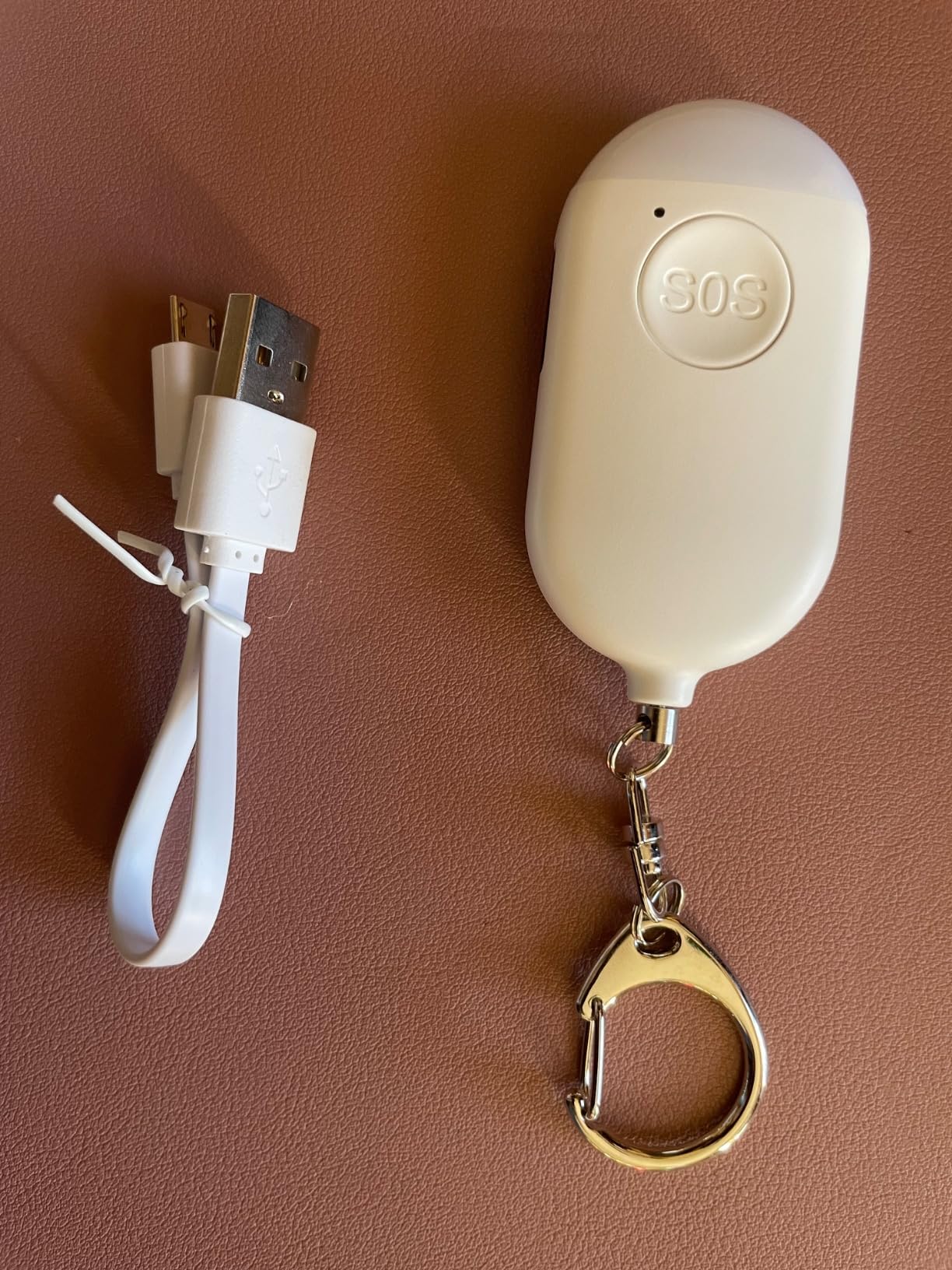 Hion Personal Safety Alarm for Women, Rechargeable 130dB Self Defense Alarm Keychain with LED Flashlight, Emergency Safe Sound Security for Children Elderly College Girls Men, Black customer photo 2