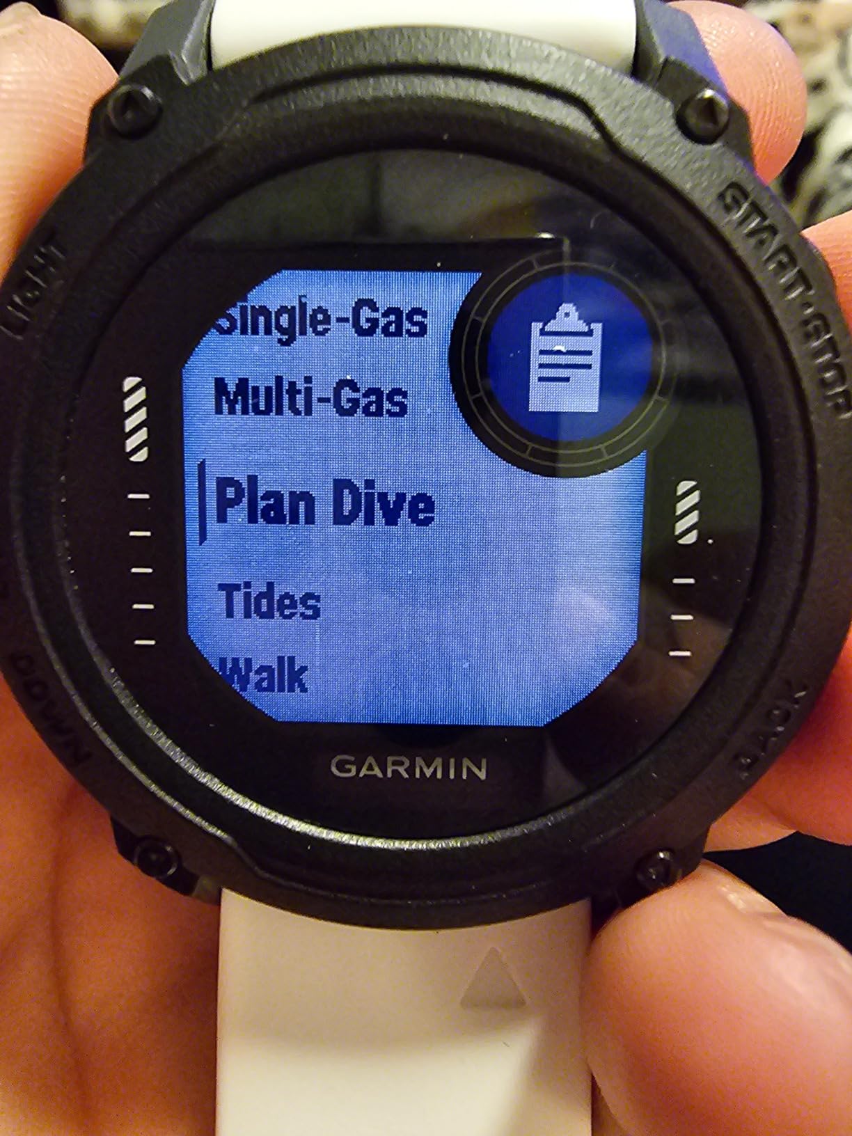 Garmin Descent G1, Rugged Dive Computer, Slate Gray | Multi-Gas Dive Modes, GPS Entry and Exit, 100m Water-Rating, Stores 200 Dives, Up to 25h Dive Battery customer photo 1