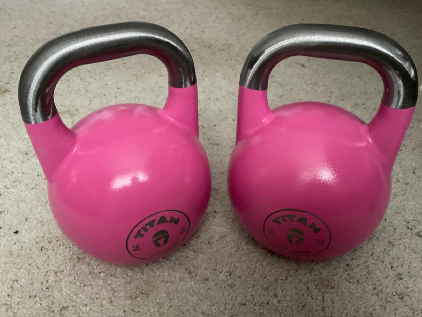 Titan Fitness Competition Kettlebell, Single Piece Casting, KG Markings, Full Body Workout customer photo 1