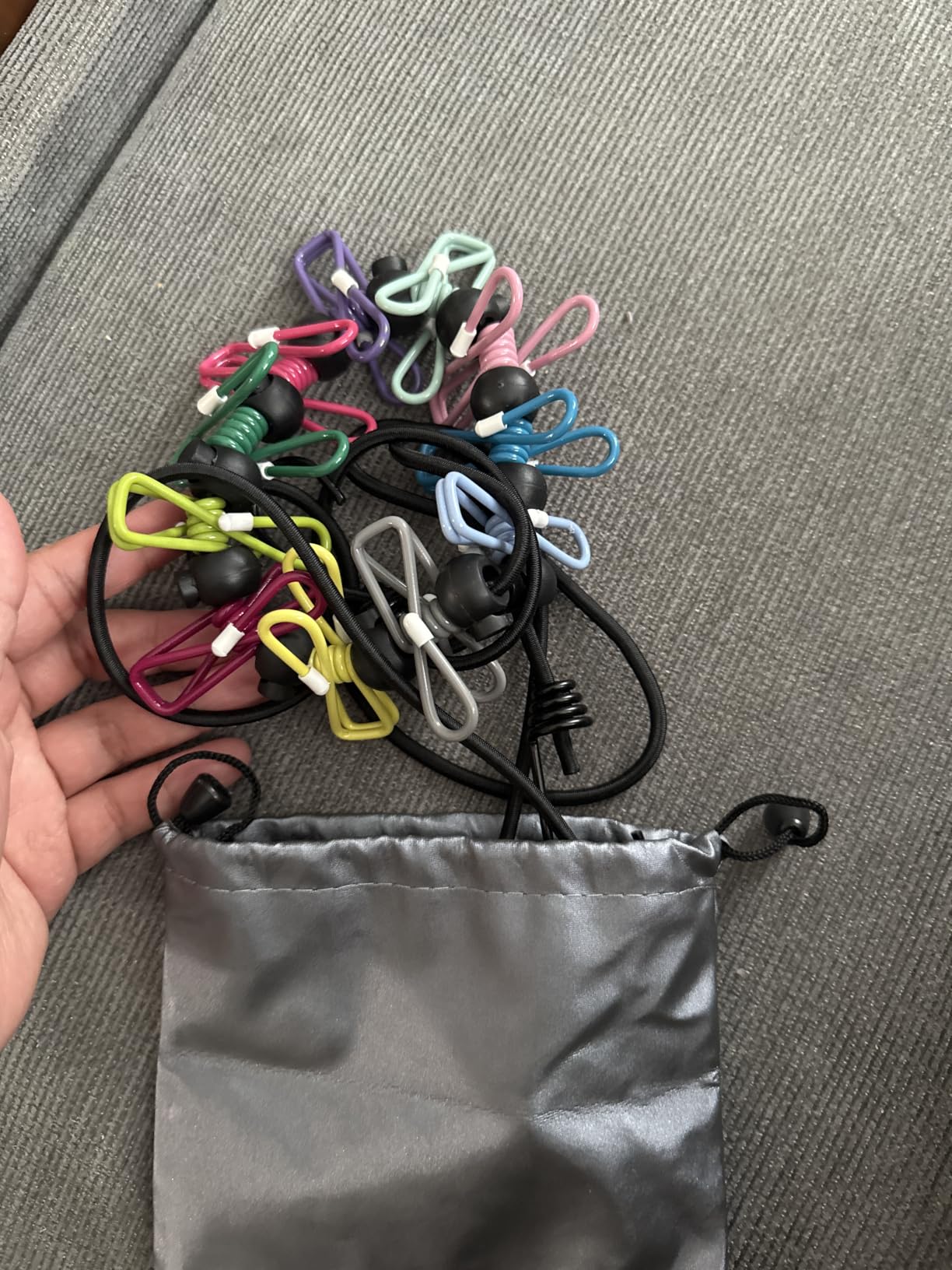 Retractable Portable Clothesline for Travel, Clothing line with 12 Clothes Clips, for Indoor Laundry Drying line, Outdoor Camping Accessories customer photo 2