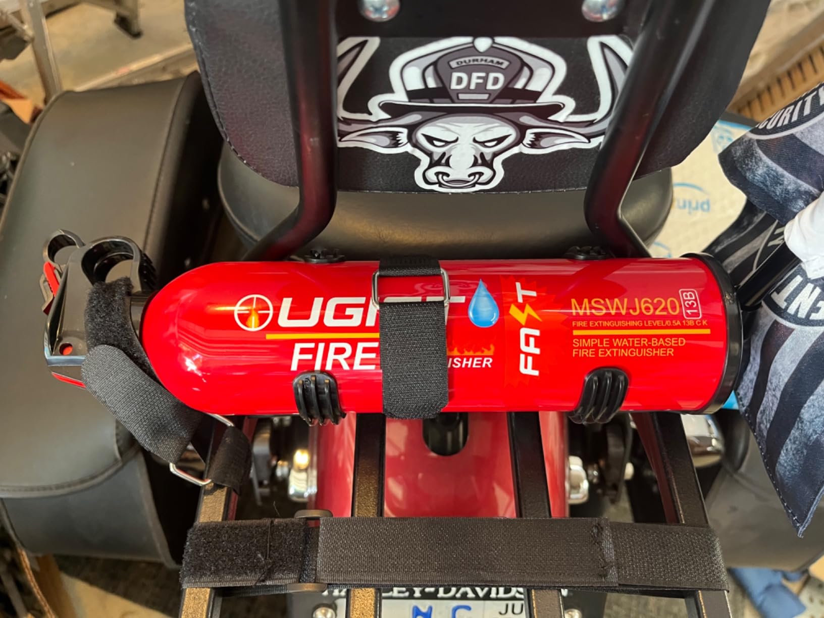 Ougist Small Portable Fire Extinguisher for Home and Car, 21oz Each, 1-Pack, Water-Based Fire Extinguishers for Quick Emergency Response, Prevent Re-Ignition, Ideal for Vehicle and Camping,Kitchen customer photo 1