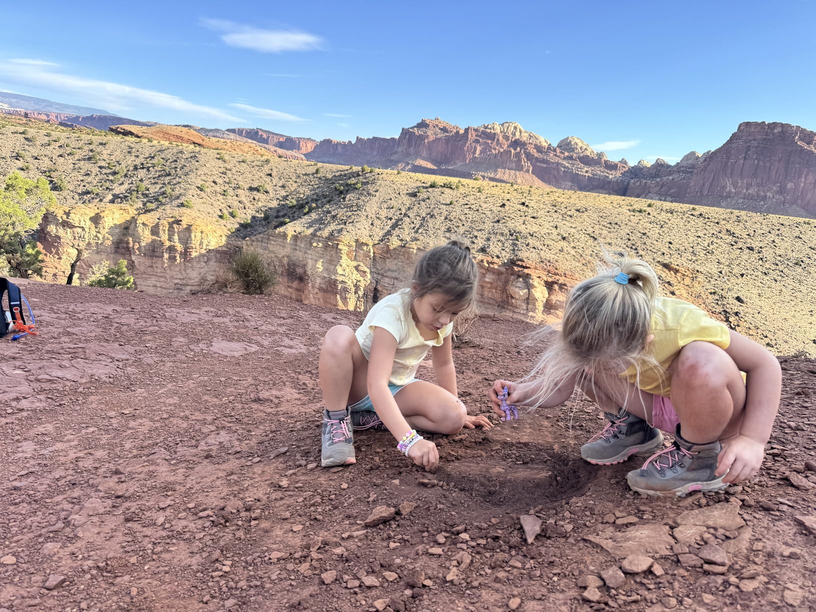 Columbia Kids' Newton Ridge Hiking Boots customer photo 1