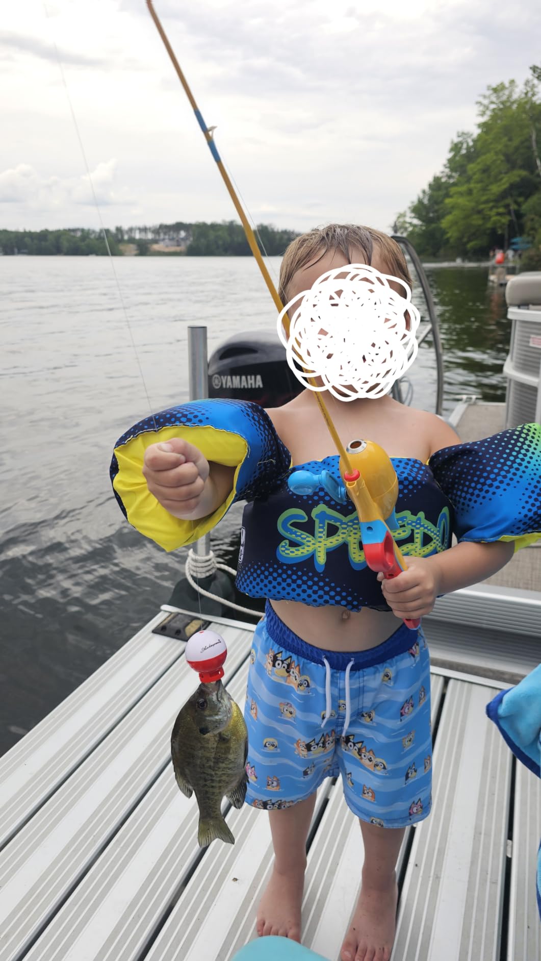 Shakespeare Youth Fishing Reel and Rod Combo customer photo 1