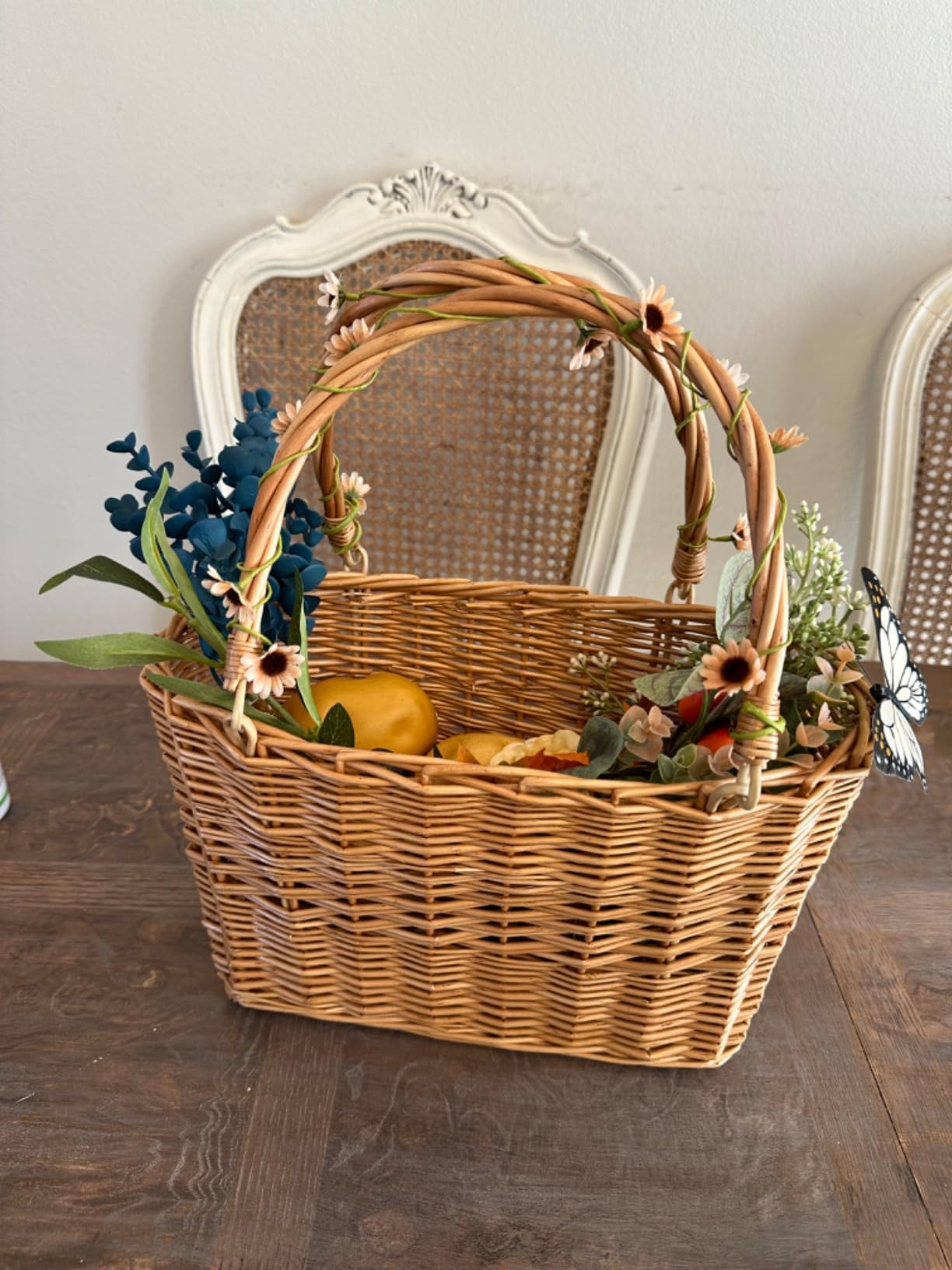 Natural Wicker Picnic Basket with Handle - Woven Willow Basket for Eggs, Candy, Groceries, Flowers, Gifts, Home & Outdoor Storage, 13x6x8 inches customer photo 2