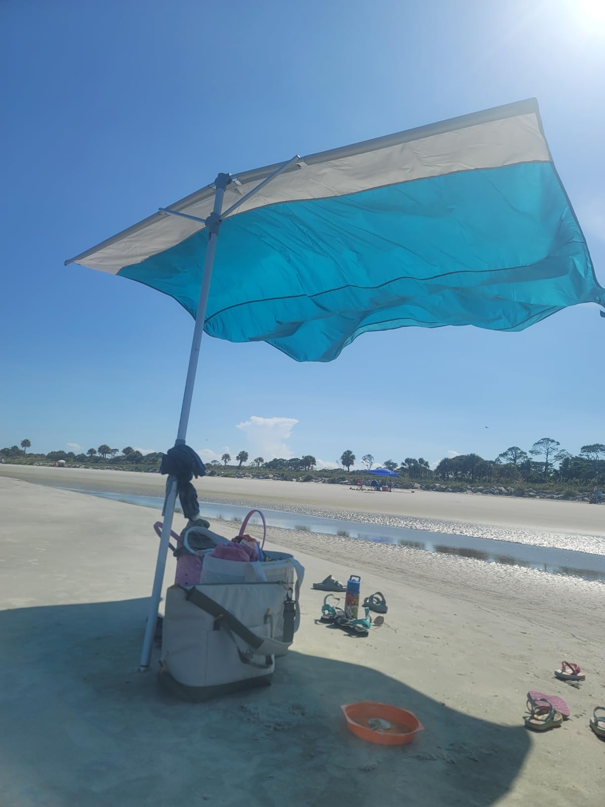 Shade - The Ultimate Wind-Driven Beach Umbrella, Effortless to Set Up, Lightweight, Won't Blow down the Beach, UPF 50+ Sun Protection customer photo 1