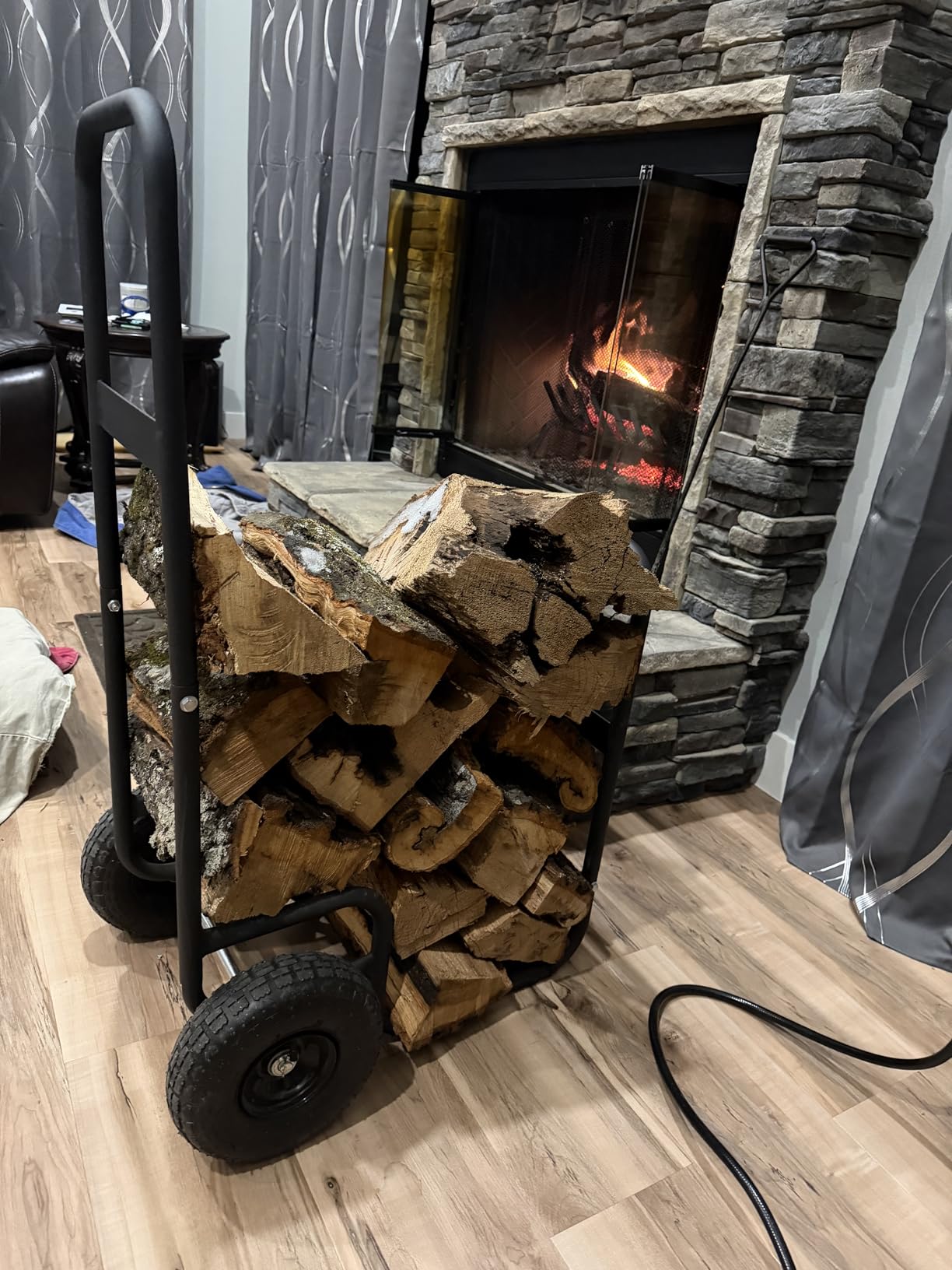 VEVOR Log Cart 250 lbs Load Capacity, Outdoor and Indoor Wood Rack Storage Mover with Pneumatic Rubber Wheels, Heavy Duty Steel Dolly Hauler, Firewood Carrier for Fireplace, Fire Pit, Black customer photo 1
