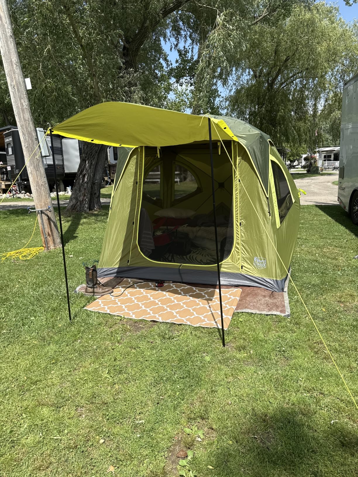 TIMBER RIDGE 4 Person Instant Pop Up Hub Tent for Camping | 8 Windows with Awning, Easy 60 Second Setup, Weather Resistant Family Cabin Tents with Rain Fly for Camping, Outdoor Travel customer photo 1