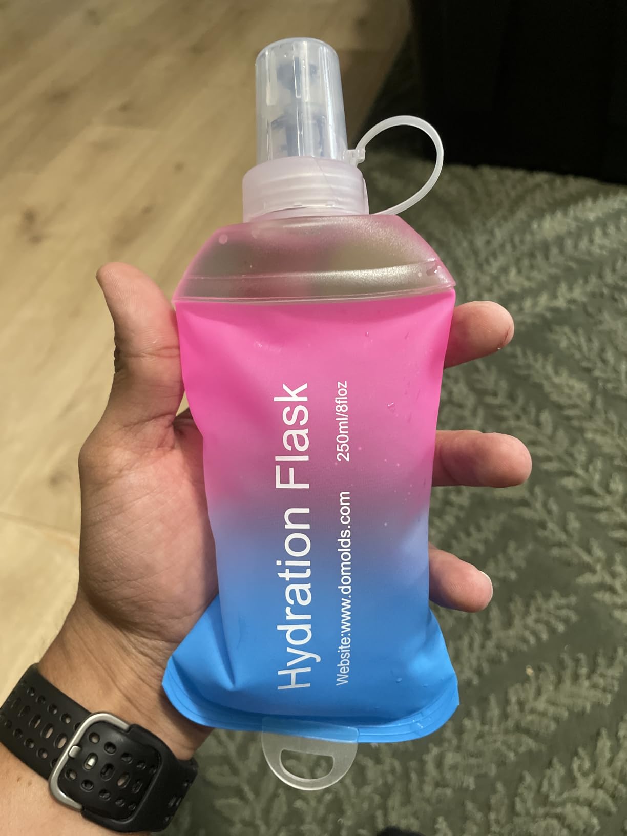 WILDREEDS 500ml Soft Flask, TPU Collapsible Soft Water Bottle for Hydration Pack, Running Vest, Folding Water Bottle for Hiking Cycling Climbing-1Pcs, White customer photo 1