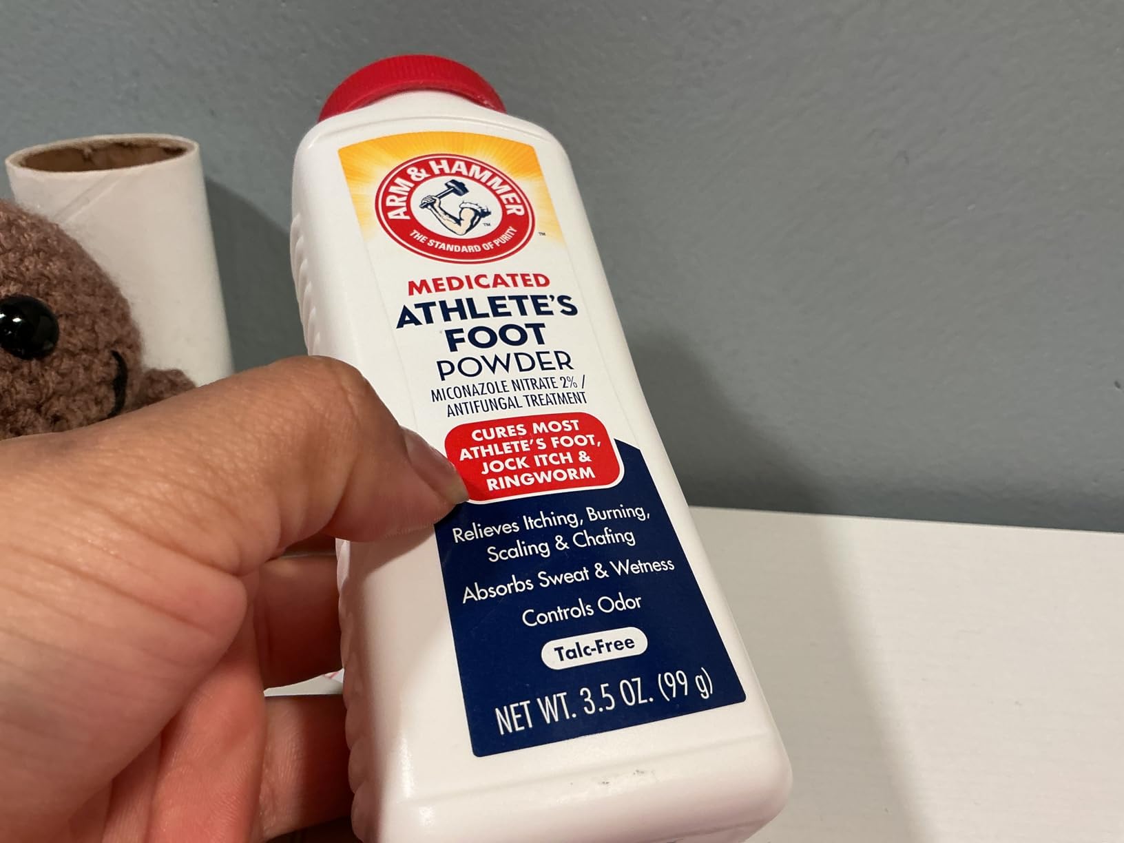 Arm & Hammer Medicated Athlete's Foot Powder, Antifungal Treatment with Baking Soda, 3.5 oz customer photo 1