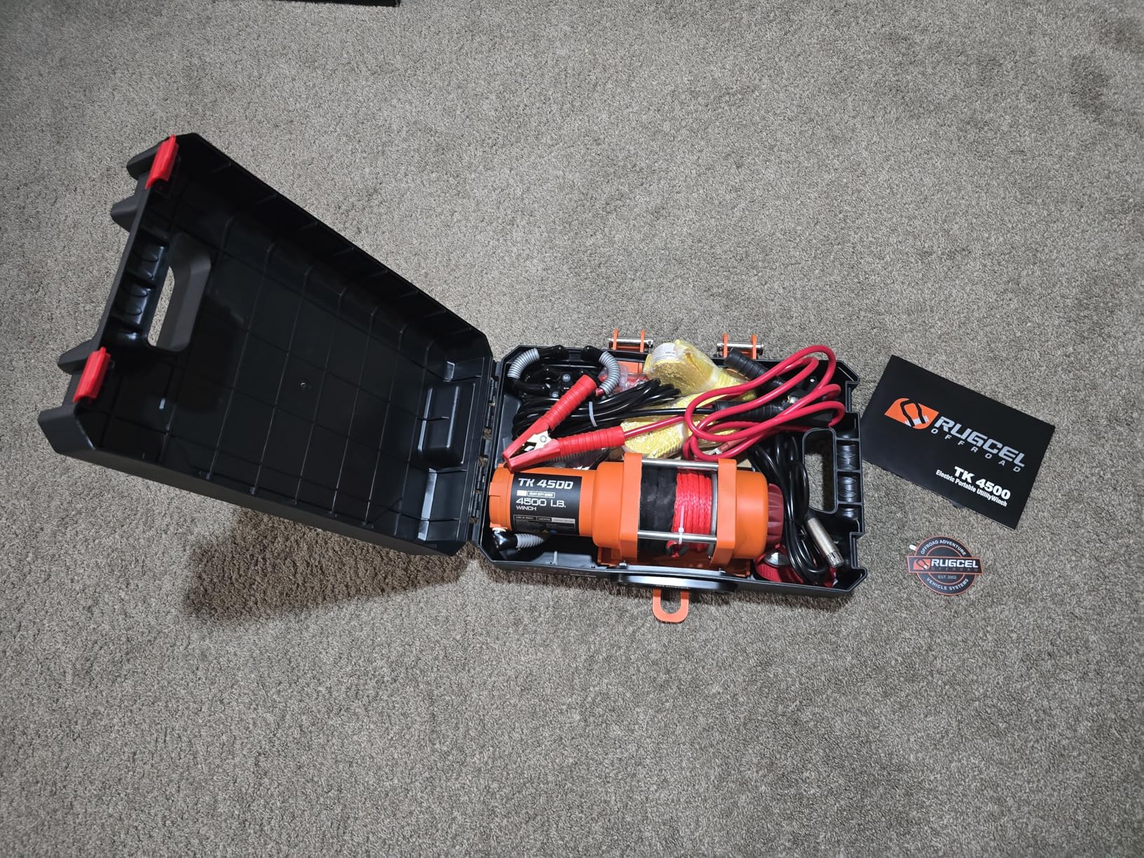RUGCEL WINCH Portable Winch 12V DC Electric Utility winch, 4500lb/2041kg Single Line Pull with Steel Mounting Plate, Integrated Hawse Fairlead and Synthetic Rope, Infrared remote control, ATV UTV winch customer photo 1
