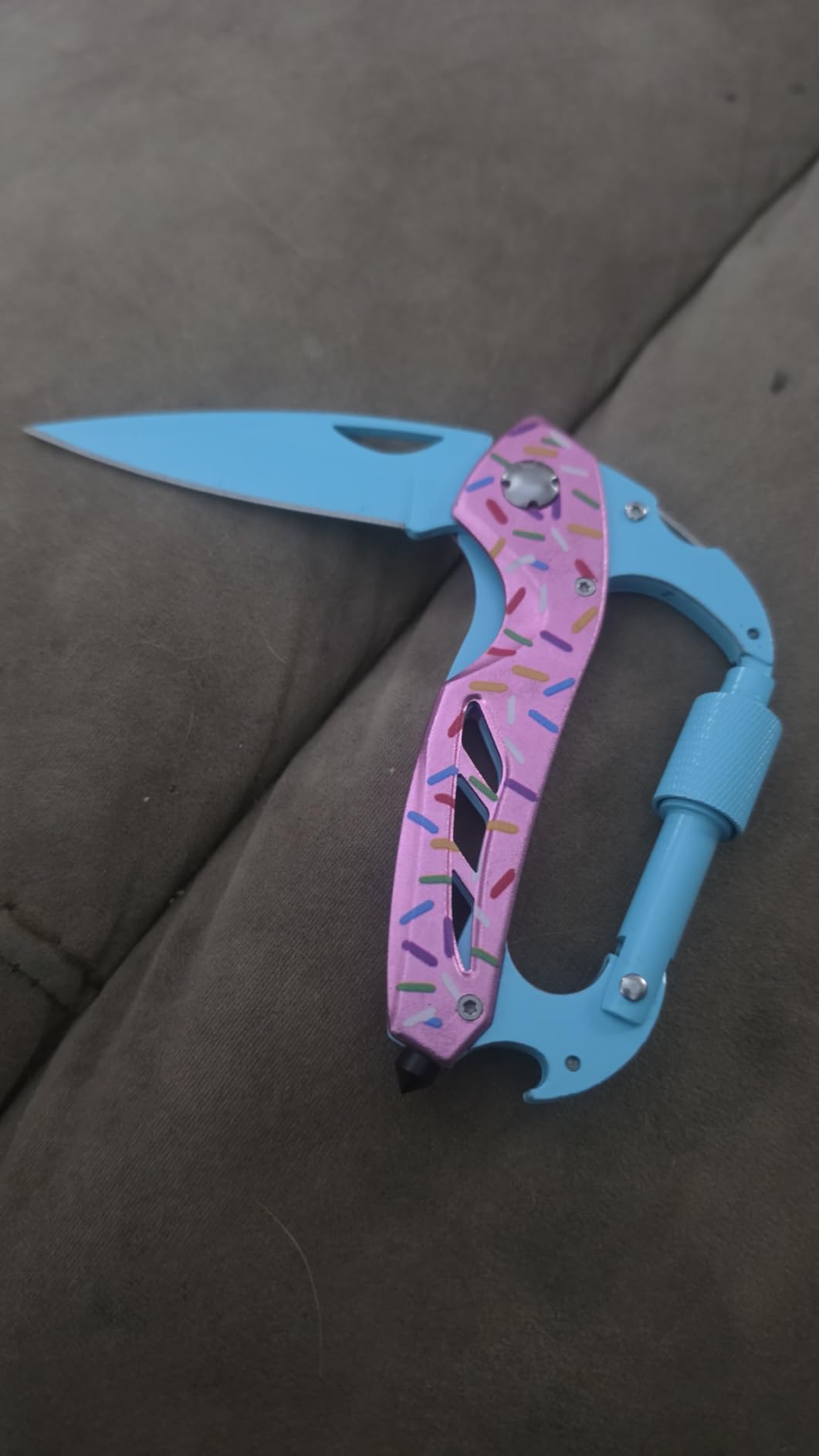 FUNBRO Pink Multitool Carabiner, Bottle Opener and Screwdriver | Stocking Stuffers Gifts for Mom Women Wife, 6-in-1 Keychain Multi Tools with Window Breaker customer photo 2