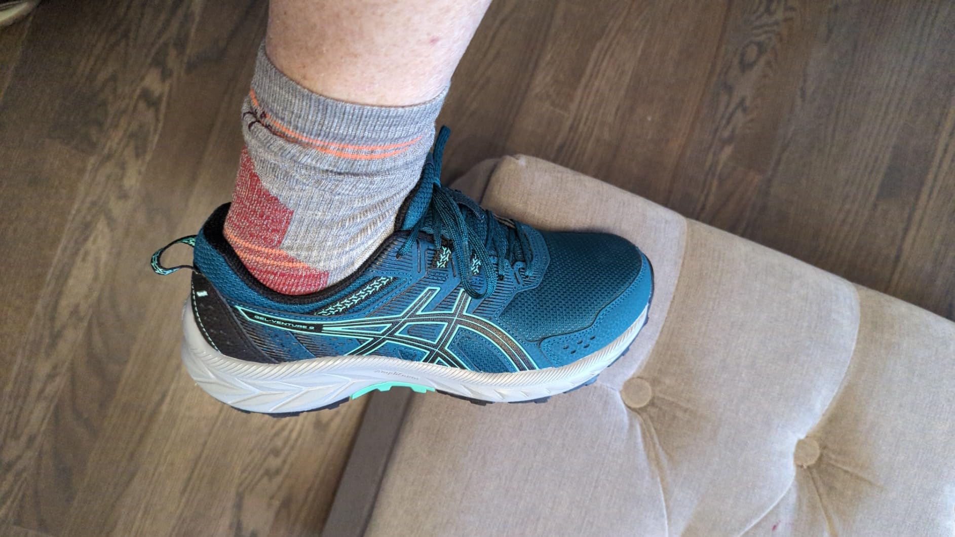 Smartwool Women's Hike Light Cushion Crew Socks customer photo 2