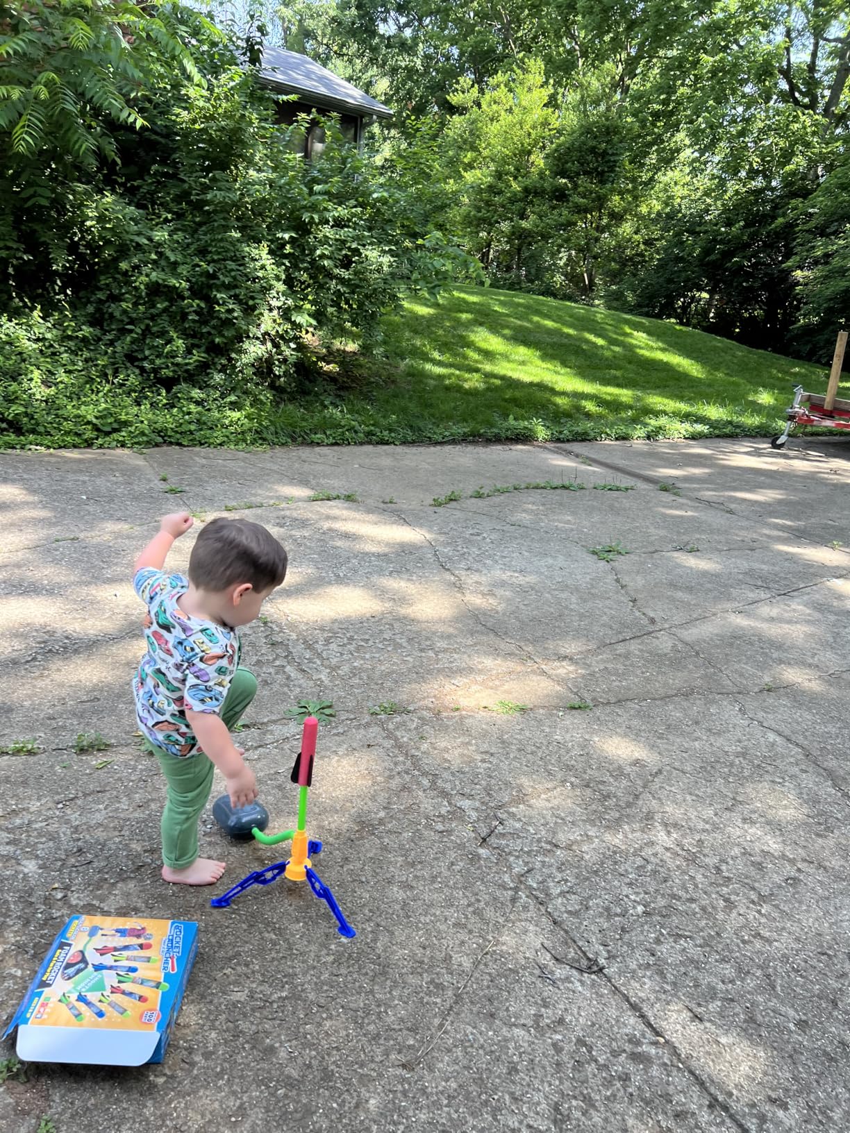 Otoseth Toy Rocket Launcher for Kids - Launch up to 100 Ft, 8 Foam Rockets & Adjustable Launch Stand, Outdoor Toys for Kids Ages 4-8, 3 4 5 6 7 Year Old Boys Birthday Gifts, Toy for Toddlers Age 3+ customer photo 1