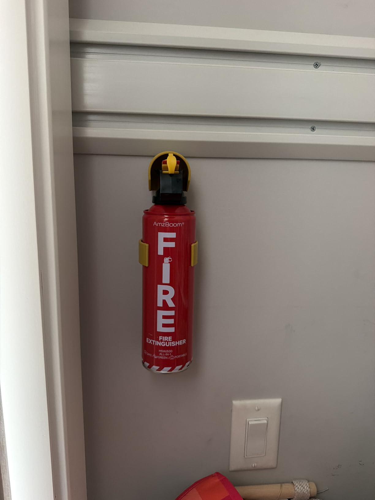 Fire Extinguisher for Home 1Pack, Kitchen, Car, and Grill, Compact Water-Based A, B, C, K Extinguisher with 6-Year Warranty and Easy Storage. customer photo 1