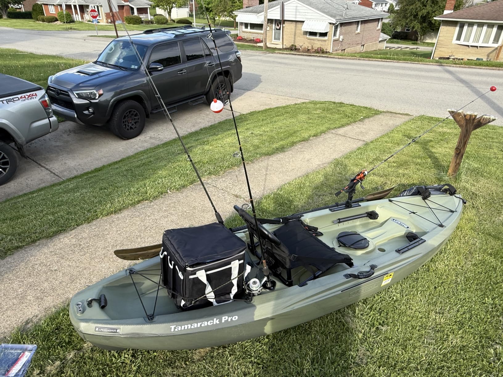 Kayak Crate Bag Durable Saltwater-Resistant Kayak Fishing Bag with 3 Fishing Rod Holders Large Kayak Fishing Tackle Storage Bag for Milk Crate-13x13 in customer photo 1