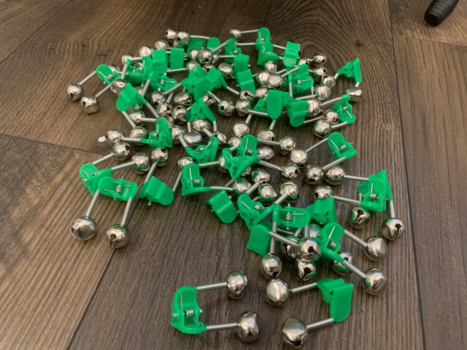 50PCS 3rd Generation Plastic Fishing Bells | Fishing Rod Alarm Bell with Extra Loud Dual Alert Bells Clip, Fishing Bells for Rods, Easy for Night, Ice Fishing, Green. customer photo 1