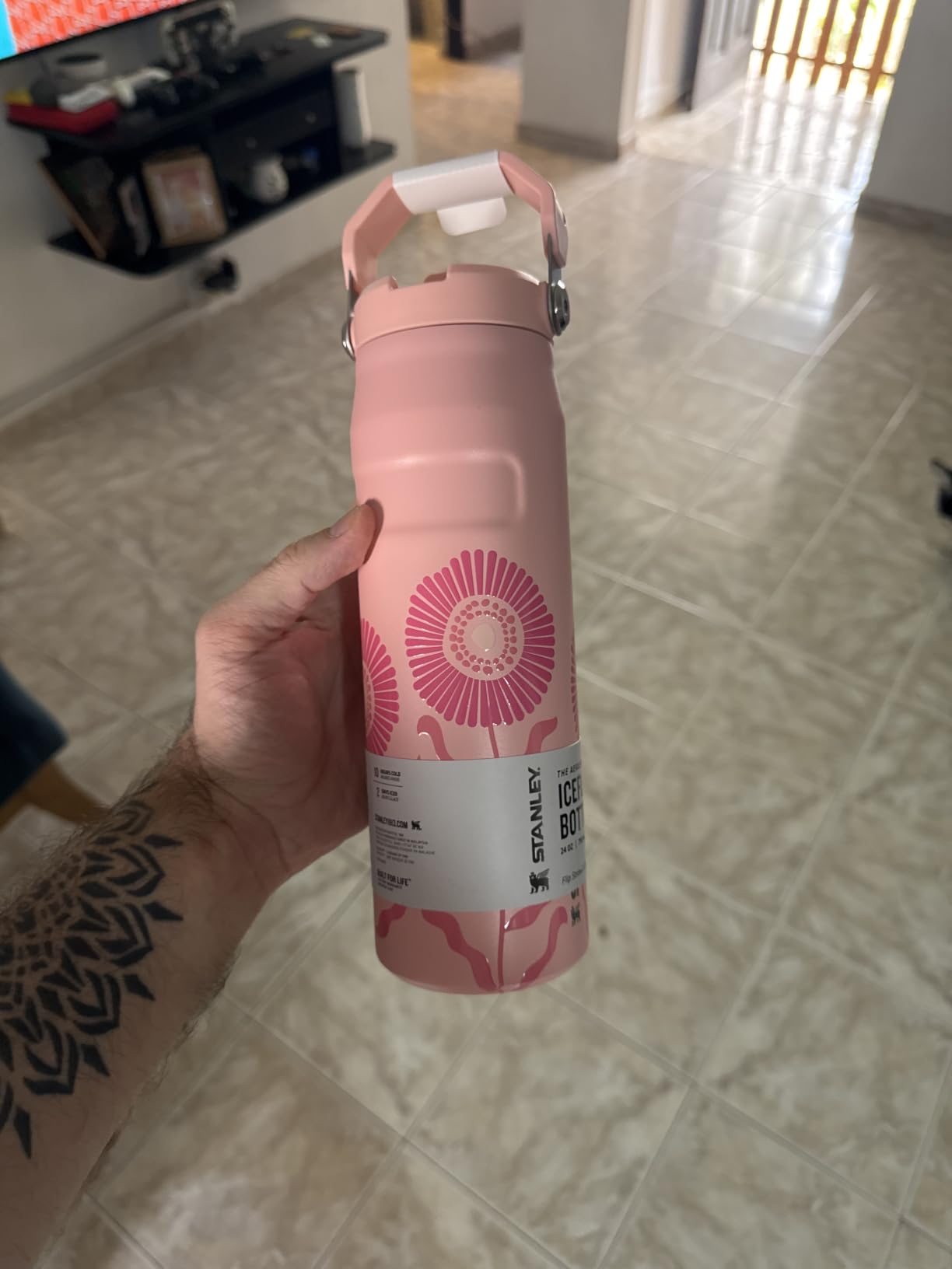 Stanley IceFlow Flip Straw 2.0 Water Bottle 24 oz | Built-In Straw with Larger Opening | Lightweight and Leak Resistant | Insulated Stainless Steel | BPA-Free | Twilight customer photo 1