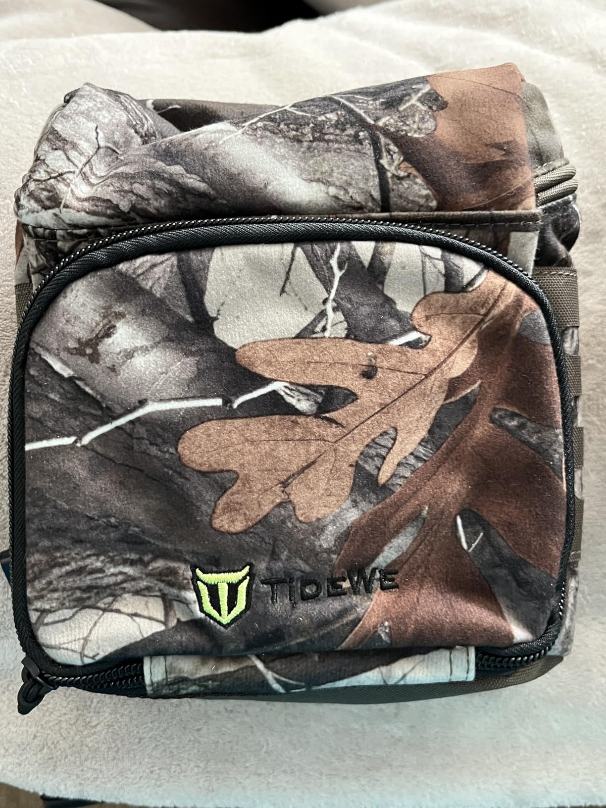 TIDEWE Binocular Harness Chest Pack with MOLLE & Silent Closure,Camo | Lightweight Waterproof Bino Harness with 2 Detachable Pouches & Magnetic Closure, Perfect for Hunting, Hiking & Birdwatching customer photo 1