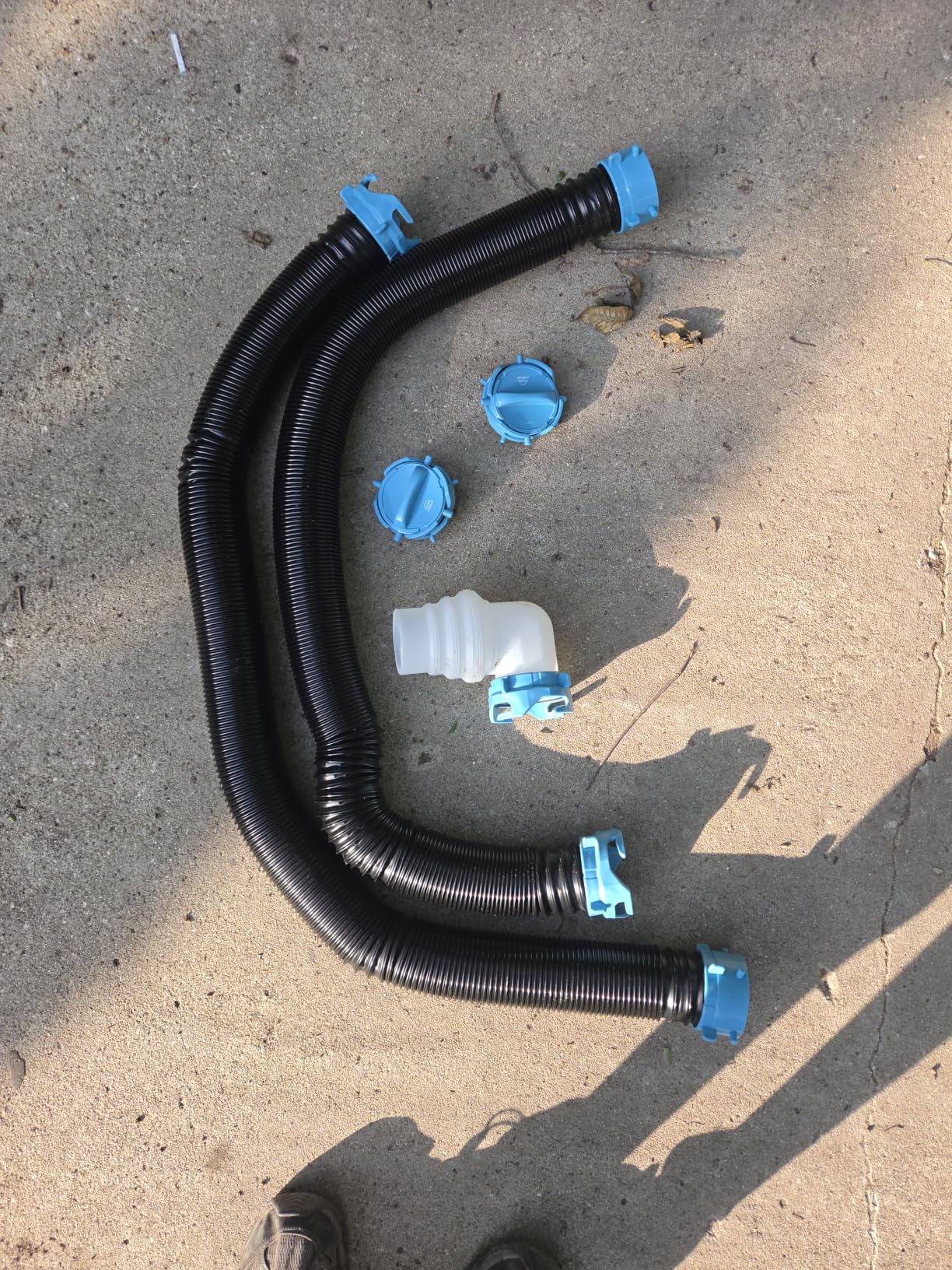 Amazon Basics RV Sewer Hose Kit, 15 ft, Black customer photo 1