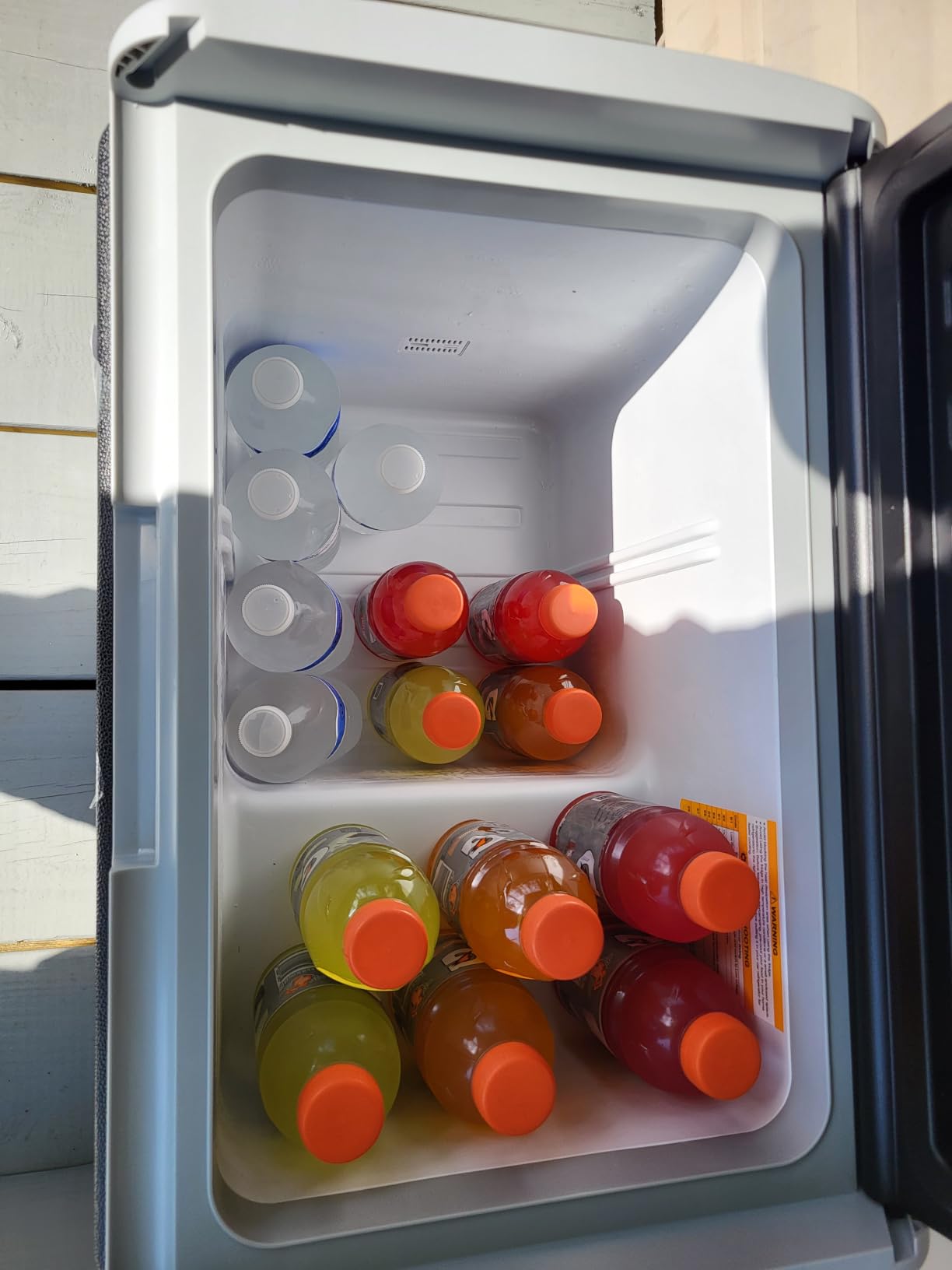 VEVOR 12V Car Refrigerator 10 QT, Portable Mini Freezer with APP Control, -4℉ to 68℉, 12/24V DC & 110-220V AC Compressor Cooler for Travel, Camping, Home, Road Trip customer photo 1