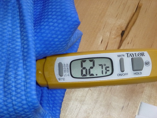 Ergodyne Chill-Its 6602 Evaporative Cooling Towel, Blue 13 inches x 29.5 inches customer photo 2