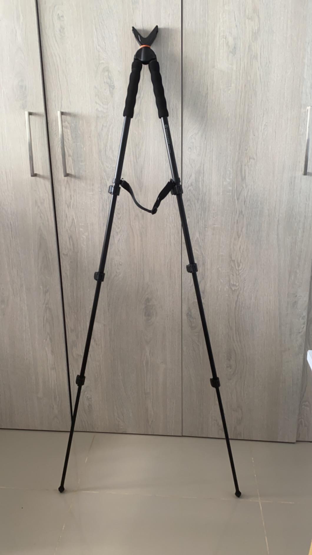 Vanguard Scout B62 Bi Pod with V Shaped Rotating Yoke, Quick Flip Leg Locks, Foam Hand Grips customer photo 2
