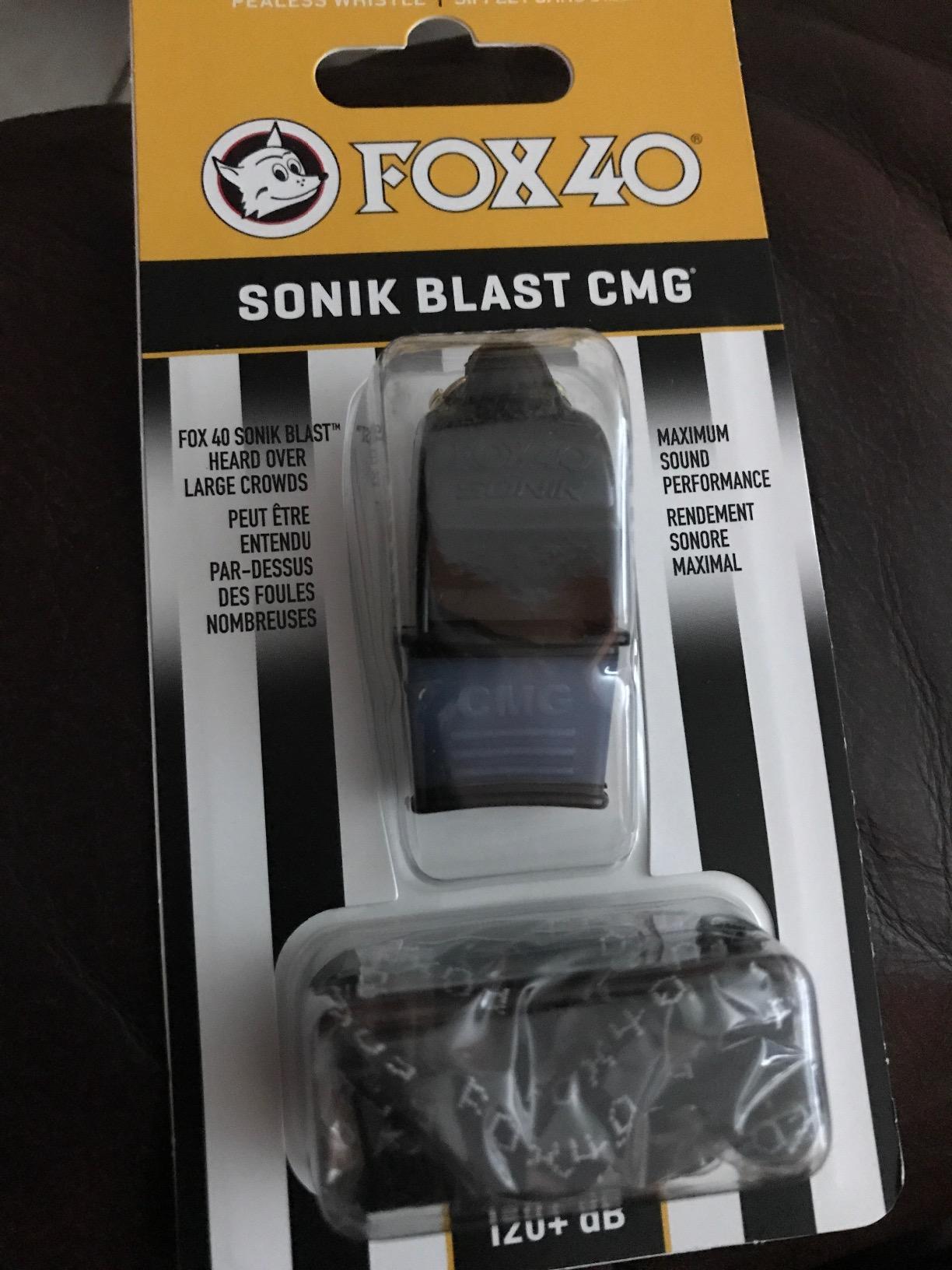 Fox 40 Sonik Blast CMG Official Whistle with Break Away Lanyard (Black) customer photo 2