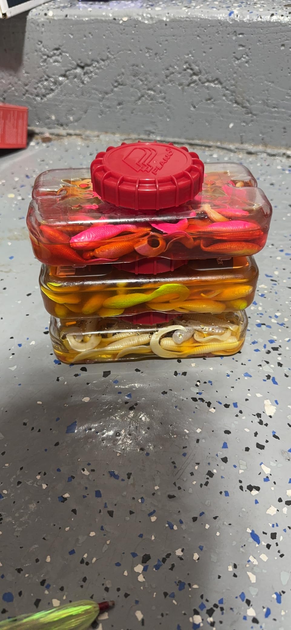 Plano Liqua Bait Storage Bottle and Bait Grabber, Clear, 23.5 oz customer photo 2