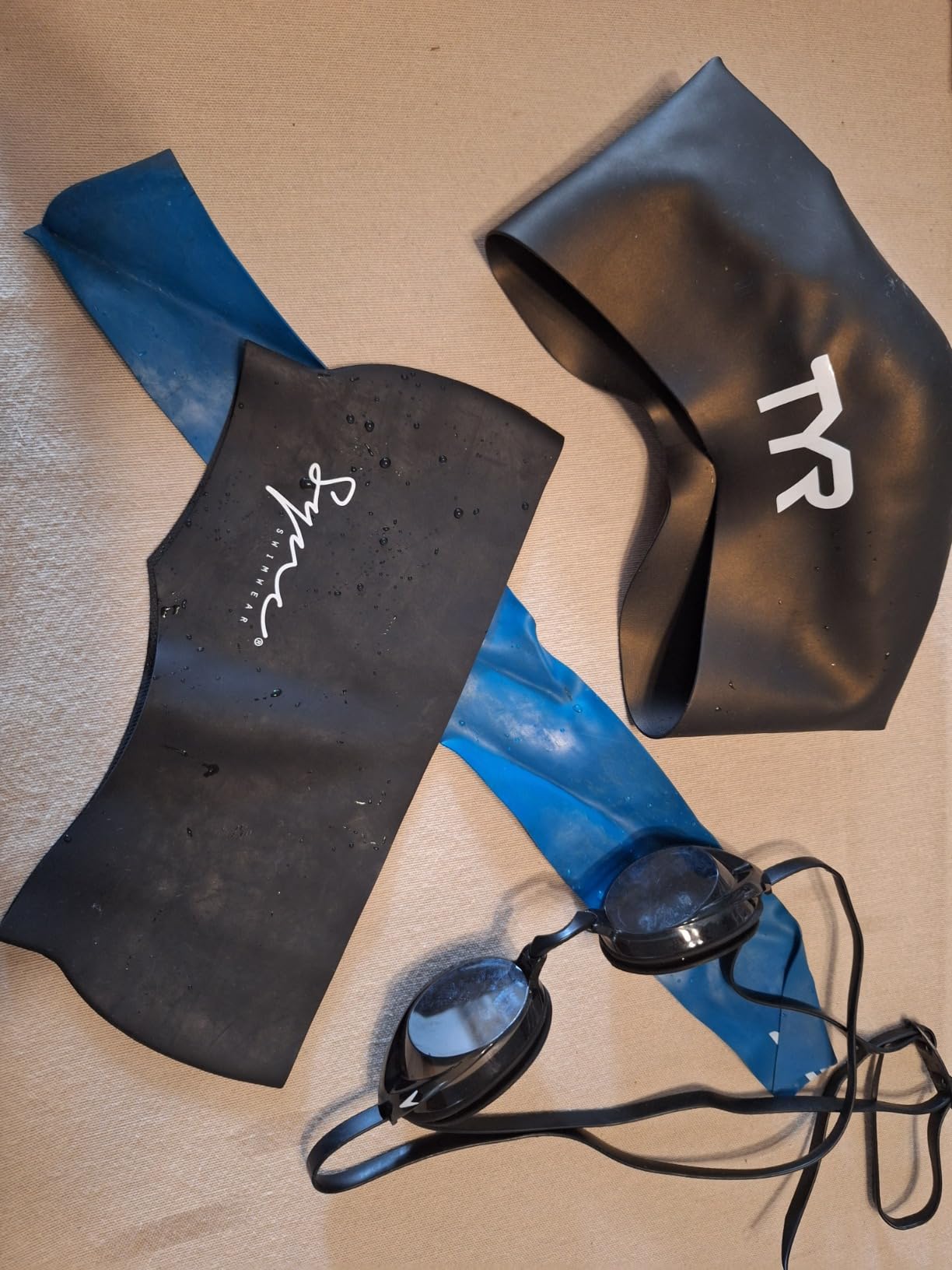 TYR Adult Long Hair Swim Cap - Wrinkle-Free Silicone Athletic Headwear | Long Hair Accommodation | 100% Silicone Construction customer photo 1