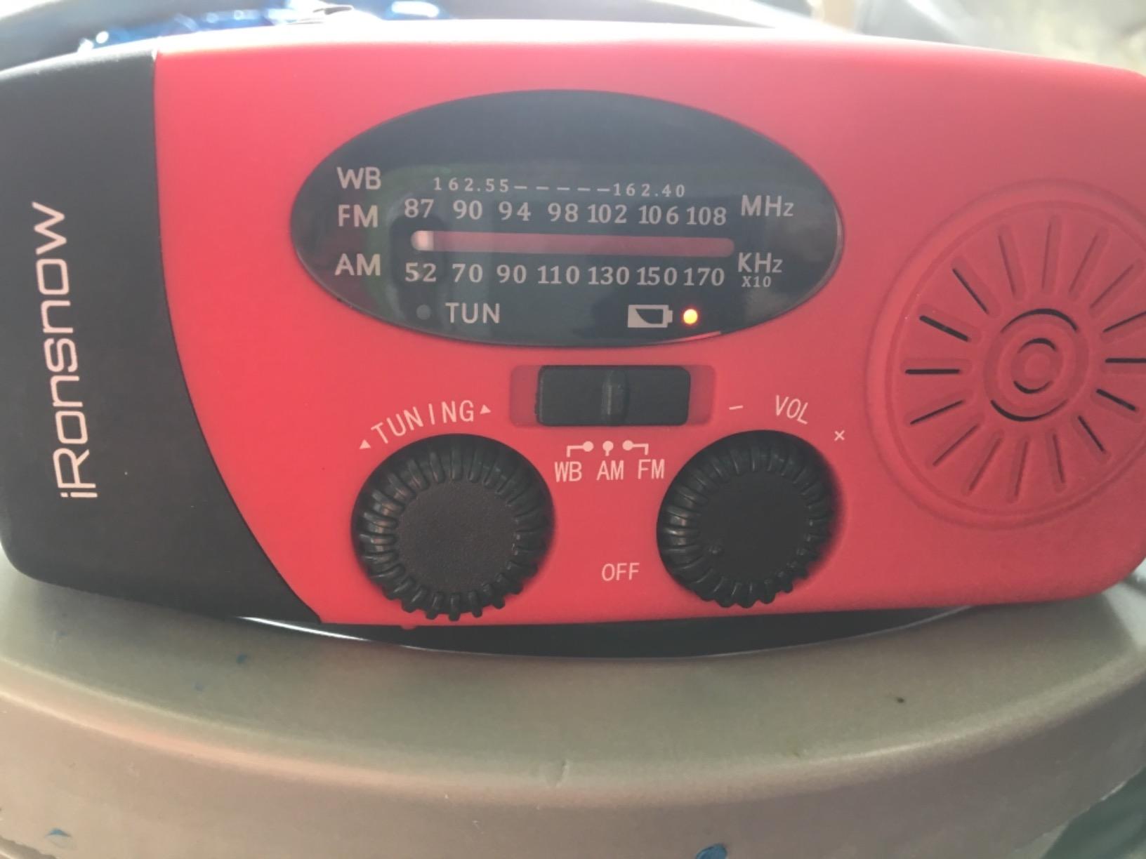 iRonsnow Solar Emergency Hand Crank Weather Radio, 2000mAh NOAA AM/FM | Portable Self Powered Radios with SOS Alarm LED Flashlight Smart Phone USB Charger for Camping (Red) customer photo 1