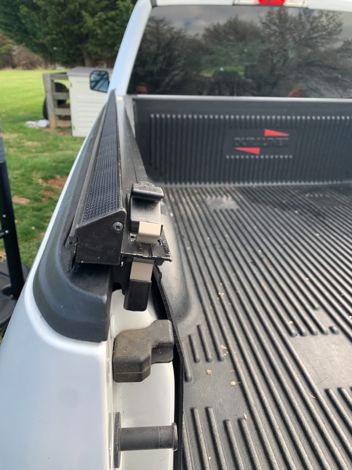 Gator Soft Roll-Up Truck Bed Tonneau Cover w/ Gear Straps, Heavy-Duty Truck Bed Protection | 139773 | Fits 2015 - 2020 Ford F-150 (incl. Raptor) 5' 7