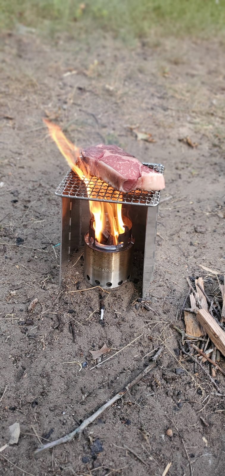 Camp Stove Windscreen, Ohuhu Camping Stove Windscreen 8/10/12 Plates Aluminum Folding Portable Camping Stove Windshield Grill Wind Screen for Camp with Carry Bag for Camping Hiking Picnic Backpacking customer photo 1