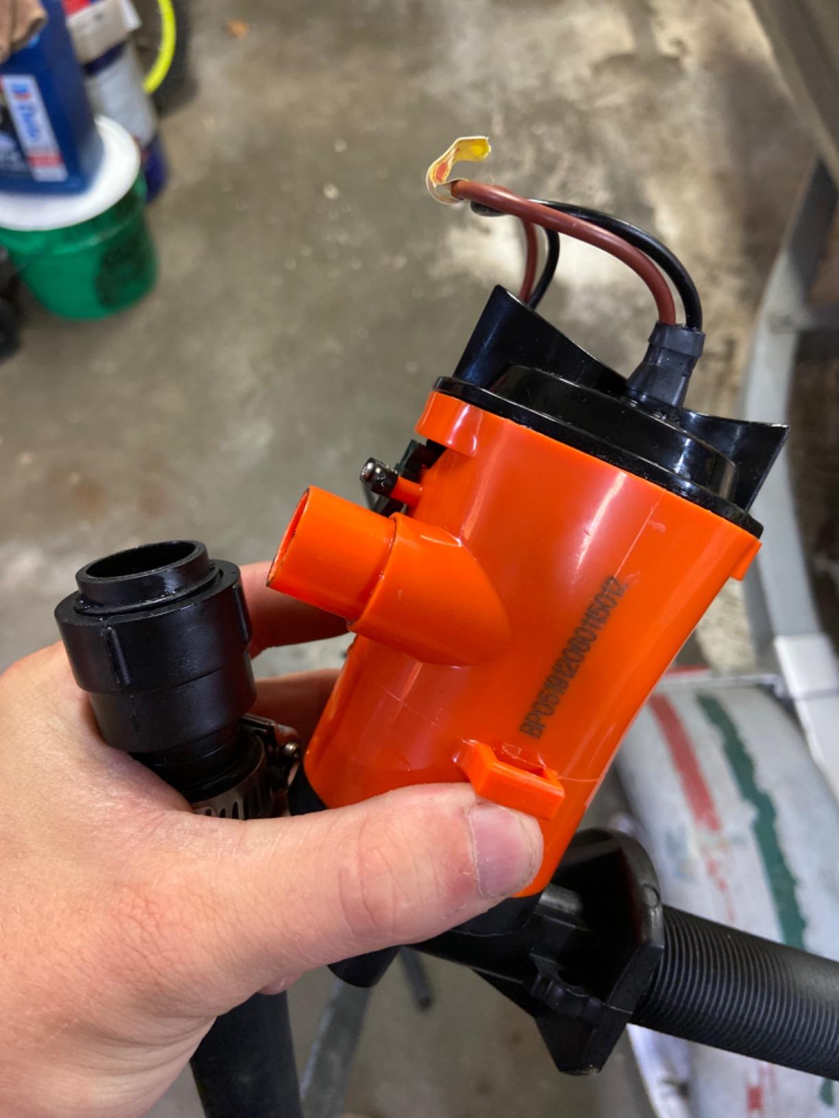 Amarine Made 12v 800gph Livewell Pump for Boat 4.0A Livewell Aerator Pumps Live Bait Tank Aerator Submersible Cartridge 90-Degree Boat Aerator Pump customer photo 2