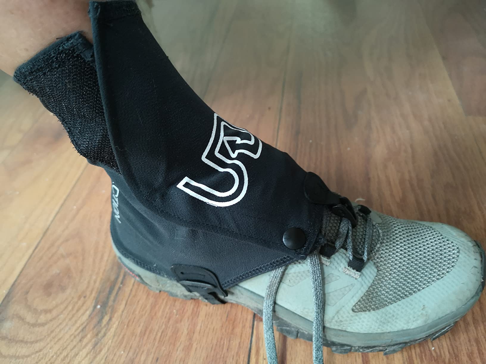 Ultimate Direction FK Black Gaiter | Lightweight Shoe Protection from Dirt, Rocks and Debris for Trail Running and Hiking customer photo 2