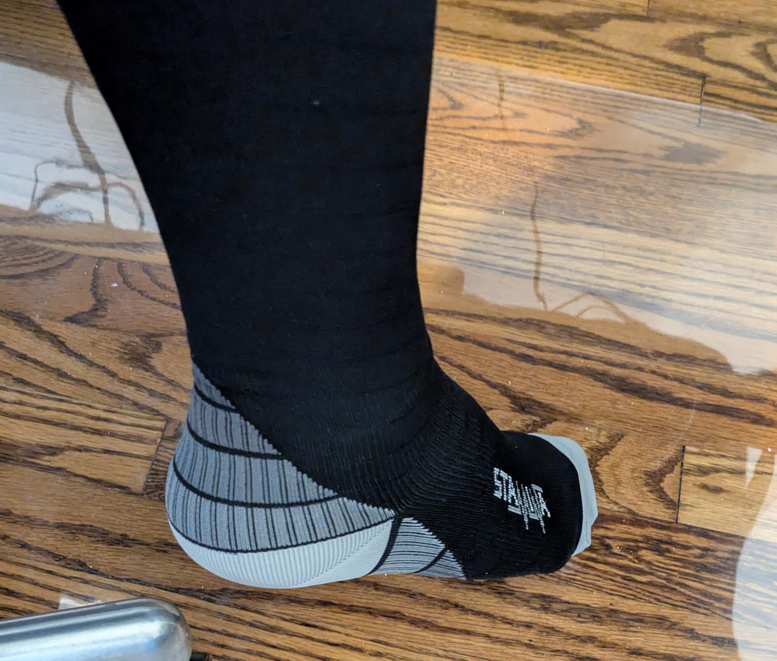 Physix Gear Compression Socks 20-30 mmHg - Men & Women - Running, Nurses, Shin Splints, Flight, Travel customer photo 1