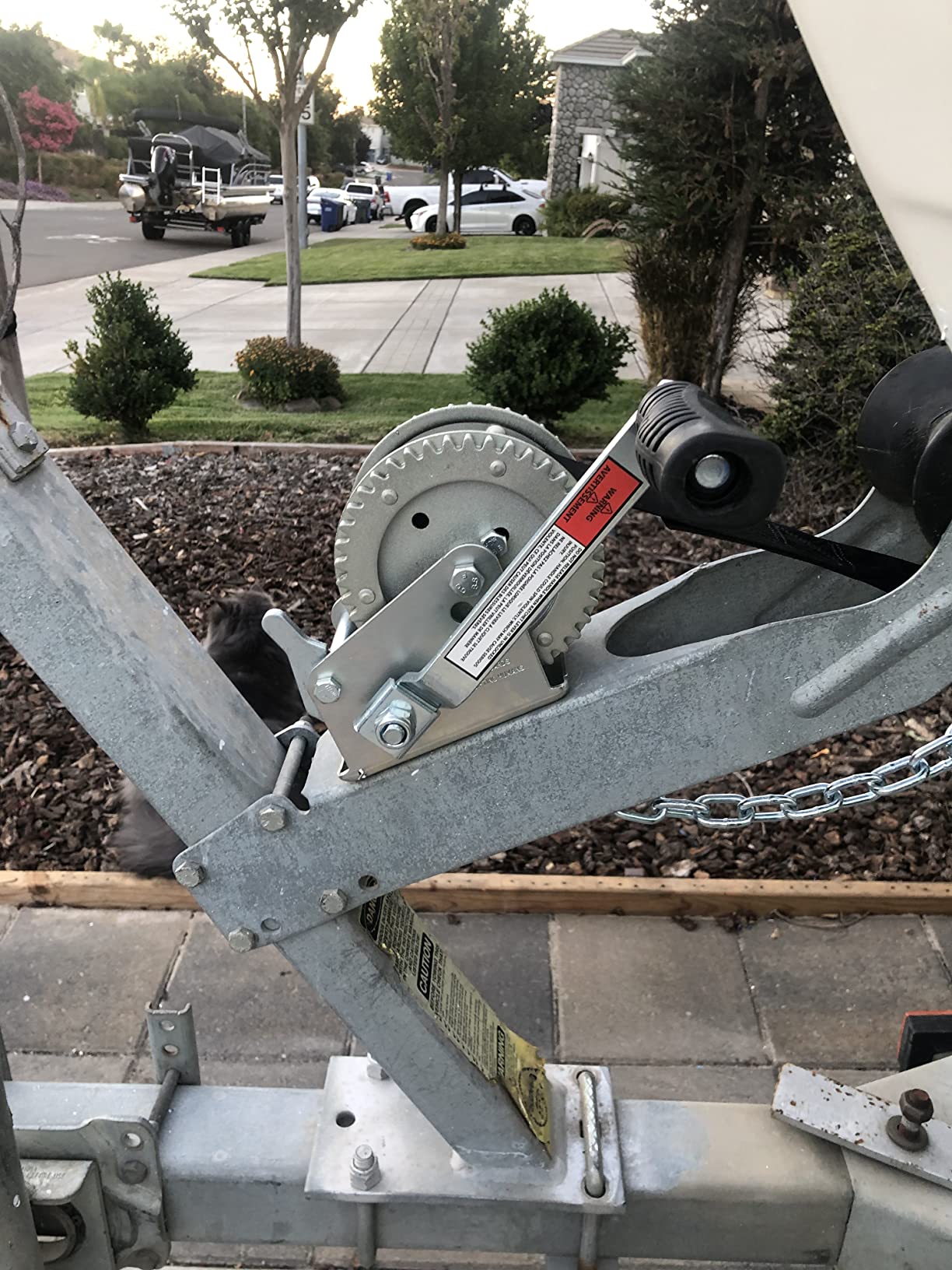 Camco 2000lb Boat Trailer Winch - Manual Hand Crank Boat Winch Features 20-Foot Strap & 2-Way Ratchet - 2,000lb Weight Capacity - Boat Trailer Accessories (50000) customer photo 1