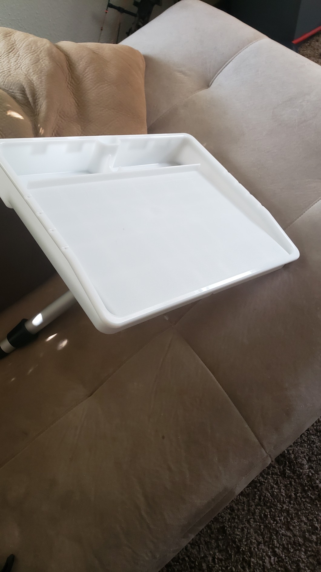 Pactrade Marine Bait Cutting Board for Boat - Adjustable Fish Cleaning Filet Table with Compartments, Knife Slots, and Engraved Fish Scale (Rod Holder Mount) White customer photo 1