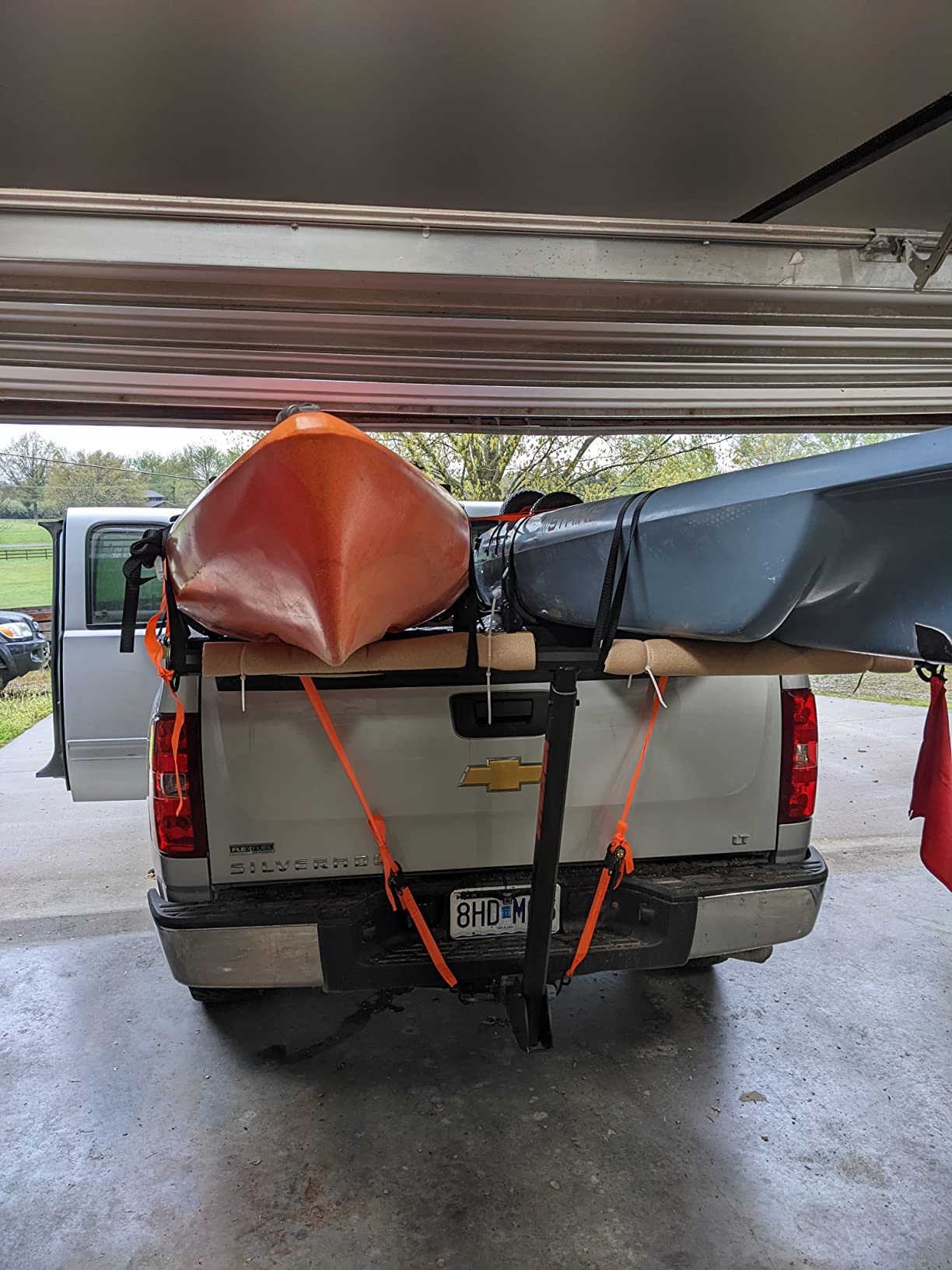 Yakima LongArm Aluminum Hitch Mounted Adjustable 3 Position Tailgate Truck Bed Extender Rack for Hauling Kayaks, Lumber, and Ladders, Black customer photo 2
