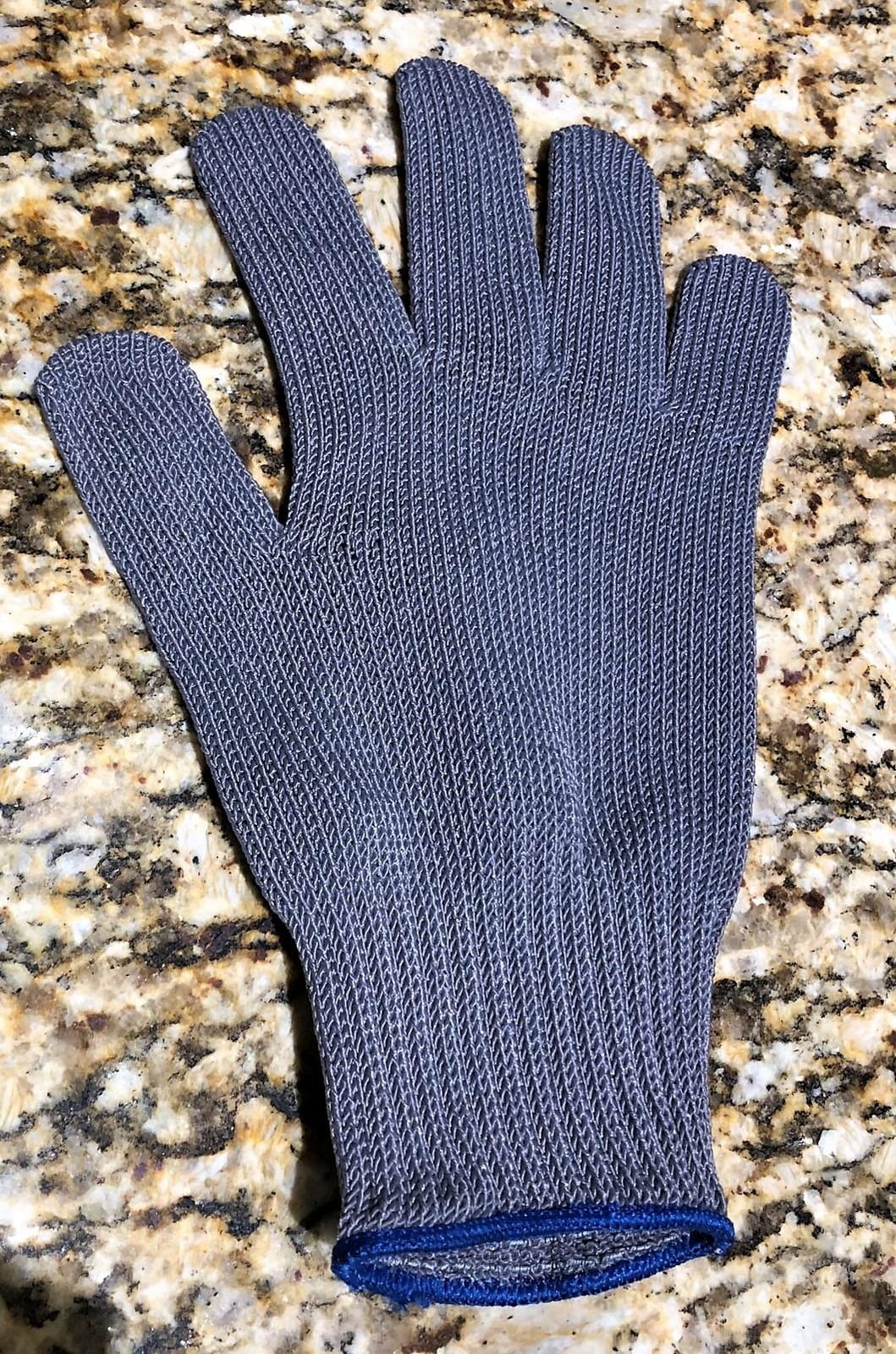 Honeywell Cut-Resistant Stainless Steel Fillet Glove, Large (RWS-57046) Pack of 1 customer photo 2
