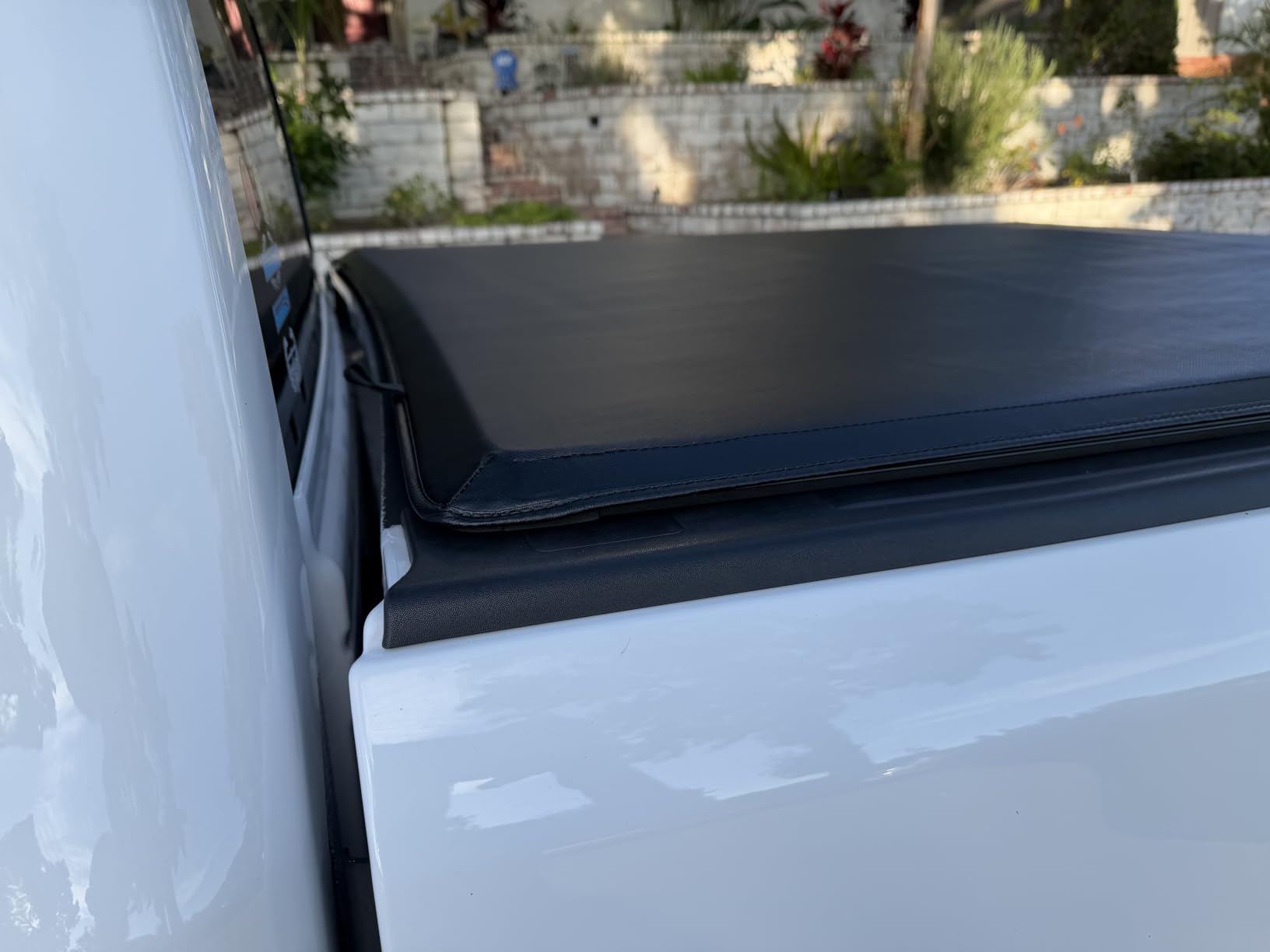Tyger Auto T1 Soft Roll-up Truck Bed Tonneau Cover Compatible with 2019-2026 Ram 1500 (Not Fit 19-24 Classic) | 5'7