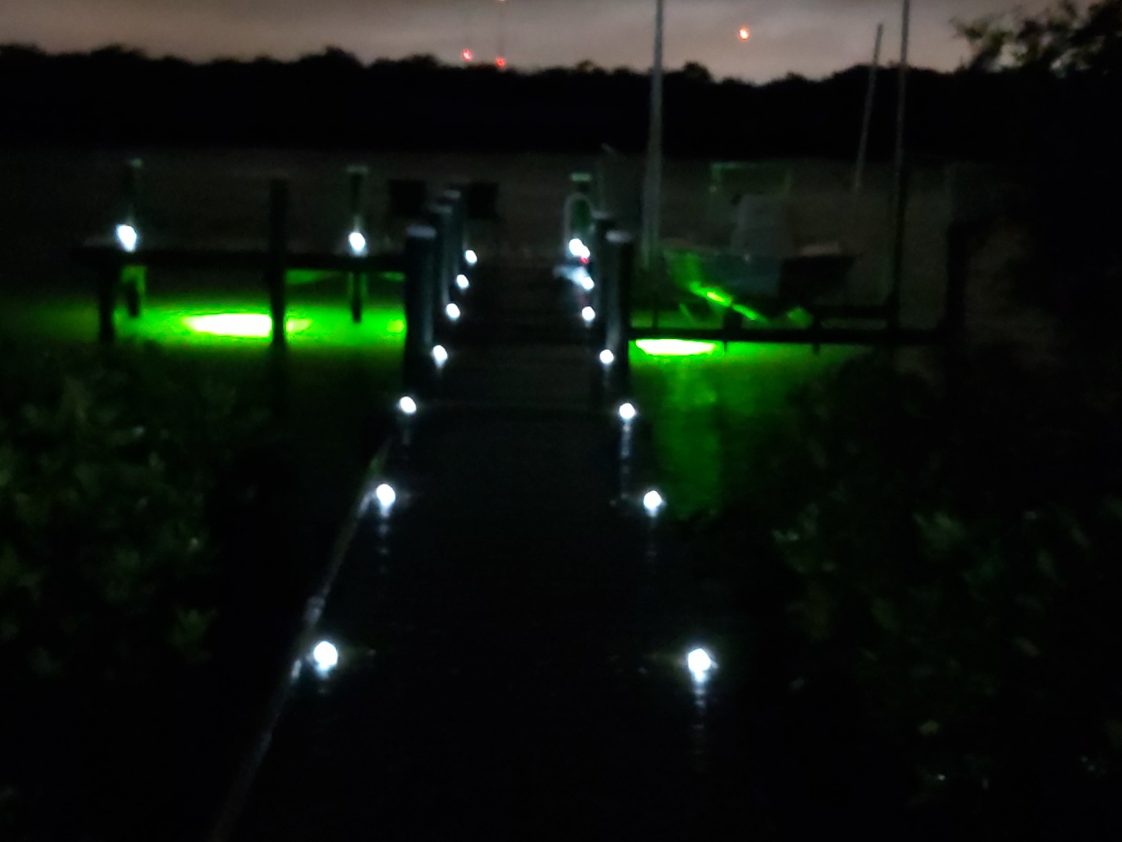Underwater Fish Light 175W Natural Green Dock Light - Professional Fish Attractor System with Automatic Night Sensor - Marine Grade Submersible Light for Salt & Fresh Water Docks customer photo 1