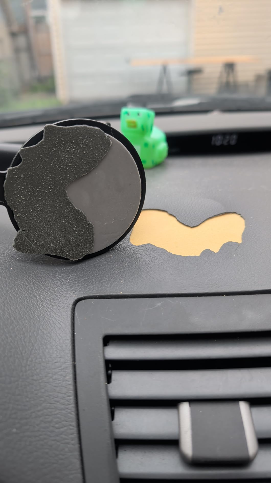 APPS2Car Magnetic Phone Mount for Car, Dashboard & Windshield Suction Cup | Telescopic Arm, Metal Plate Required for All Phones, Fits iPhone & Android Smartphones customer photo 2