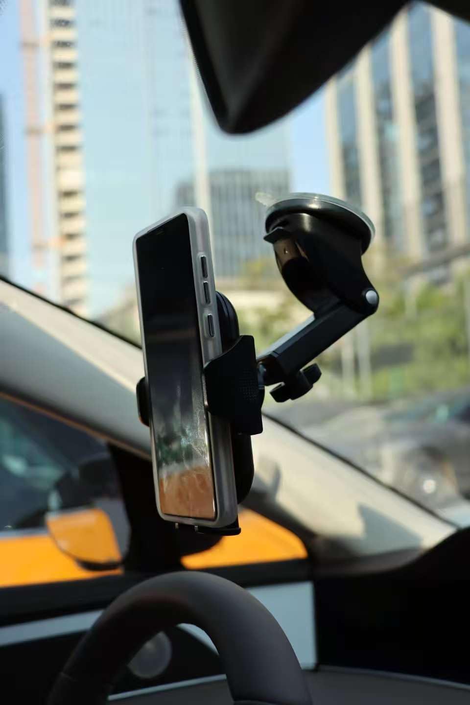 VICSEED 2026 Ultimate Sturdy Car Phone Holder [Upgraded 95+LBS Strongest Suction] Universal Long Arm Cellphone Mount for Car Dashboard Windshield Vent Truck Boat for iPhone 17 16 Pro Max & Android customer photo 1