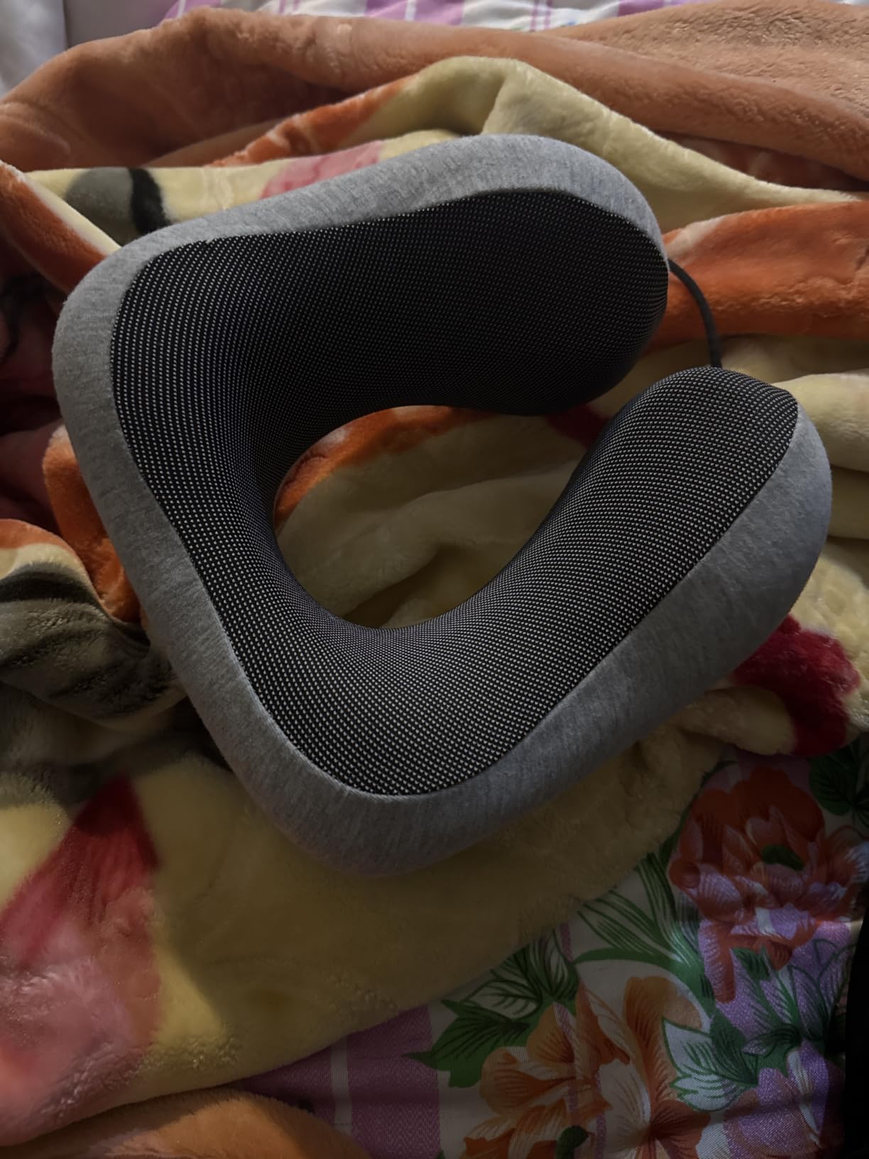 napfun Neck Pillow for Traveling, Upgraded Travel Neck Pillow for Airplane 100% Pure Memory Foam Travel Pillow for Flight Headrest Sleep, Portable Plane Accessories customer photo 2